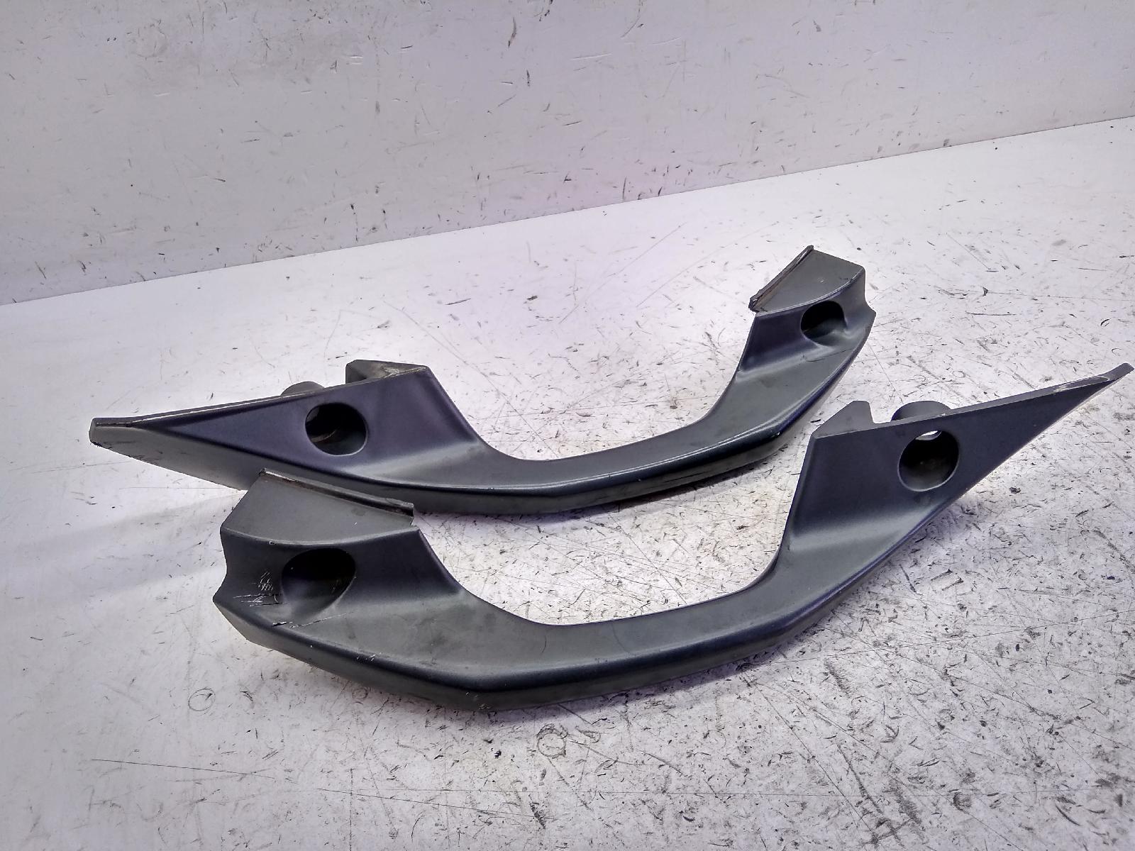 Aprilia atlantic 500 coppia maniglie posteriori 2001 2004 pt003