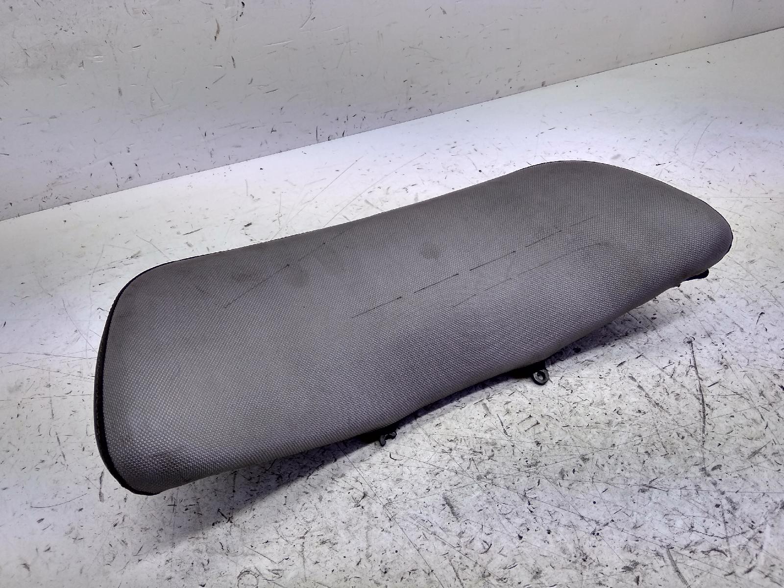 Aprilia atlantic 500 sella saddle poggiaschiena schienale * attacco rotto 2001 2004 pt003