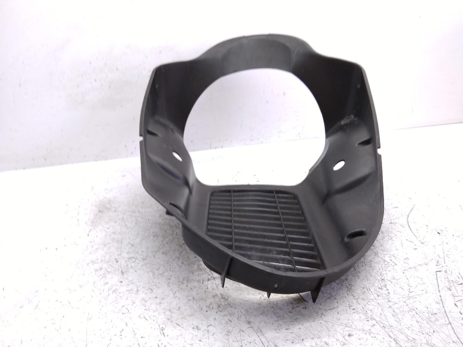 Aprilia atlantic 500 carena vano ruota anteriore deformata 2001 2004 pt003