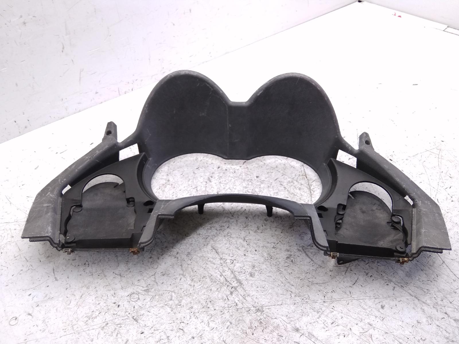 Aprilia atlantic 500 carena supporto strumentazione contachilometri 2001 2004 pt003