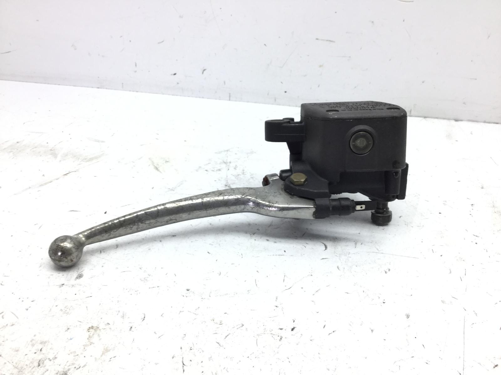 Aprilia atlantic 500 pompa destra freno anteriore + leva 2001 2004 pt003