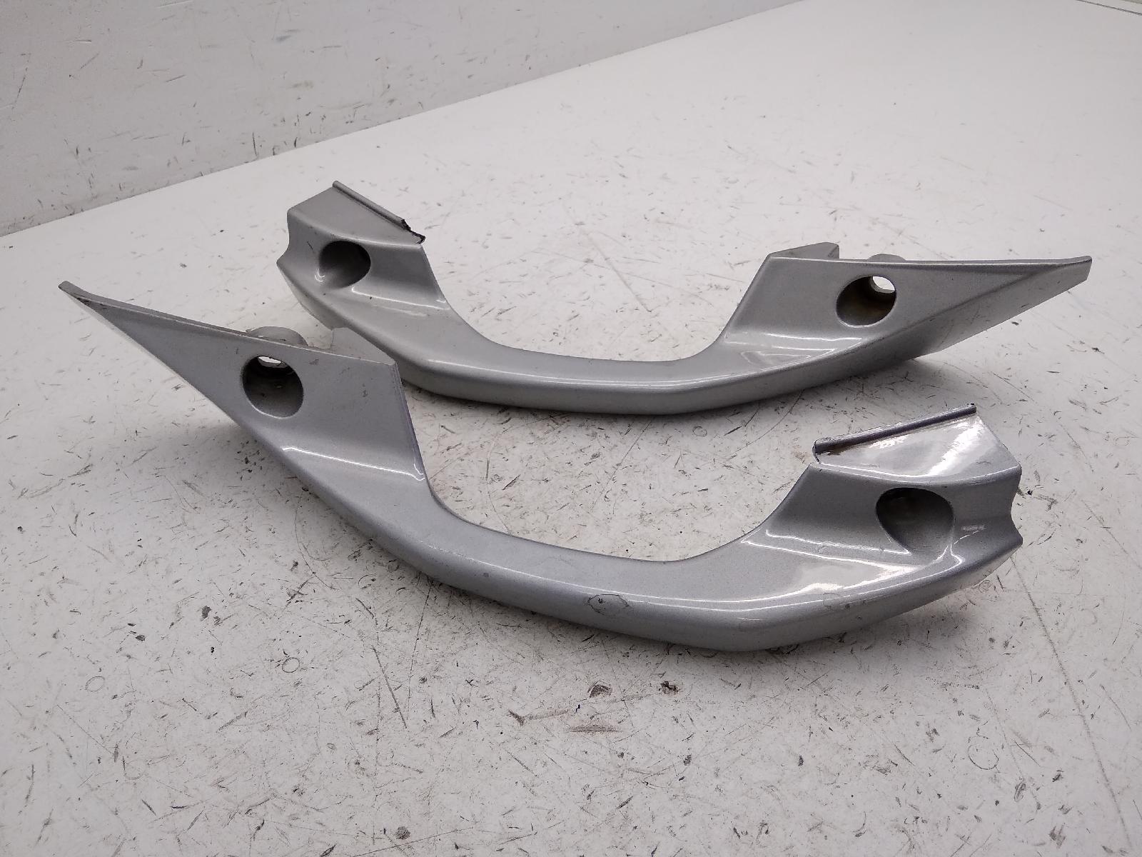 Aprilia atlantic 500 coppia maniglie posteriori 2001 2004 pt003