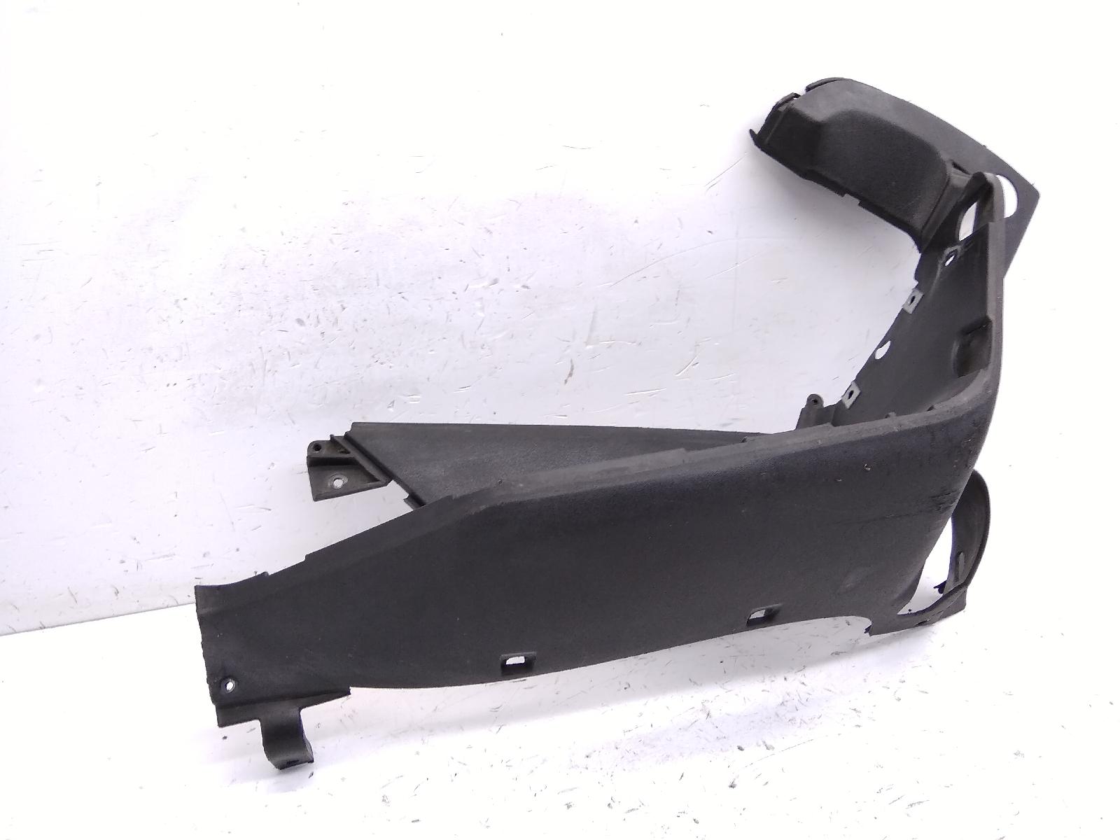Aprilia atlantic 500 carena supporto pedana destra 2001 2004 pt003