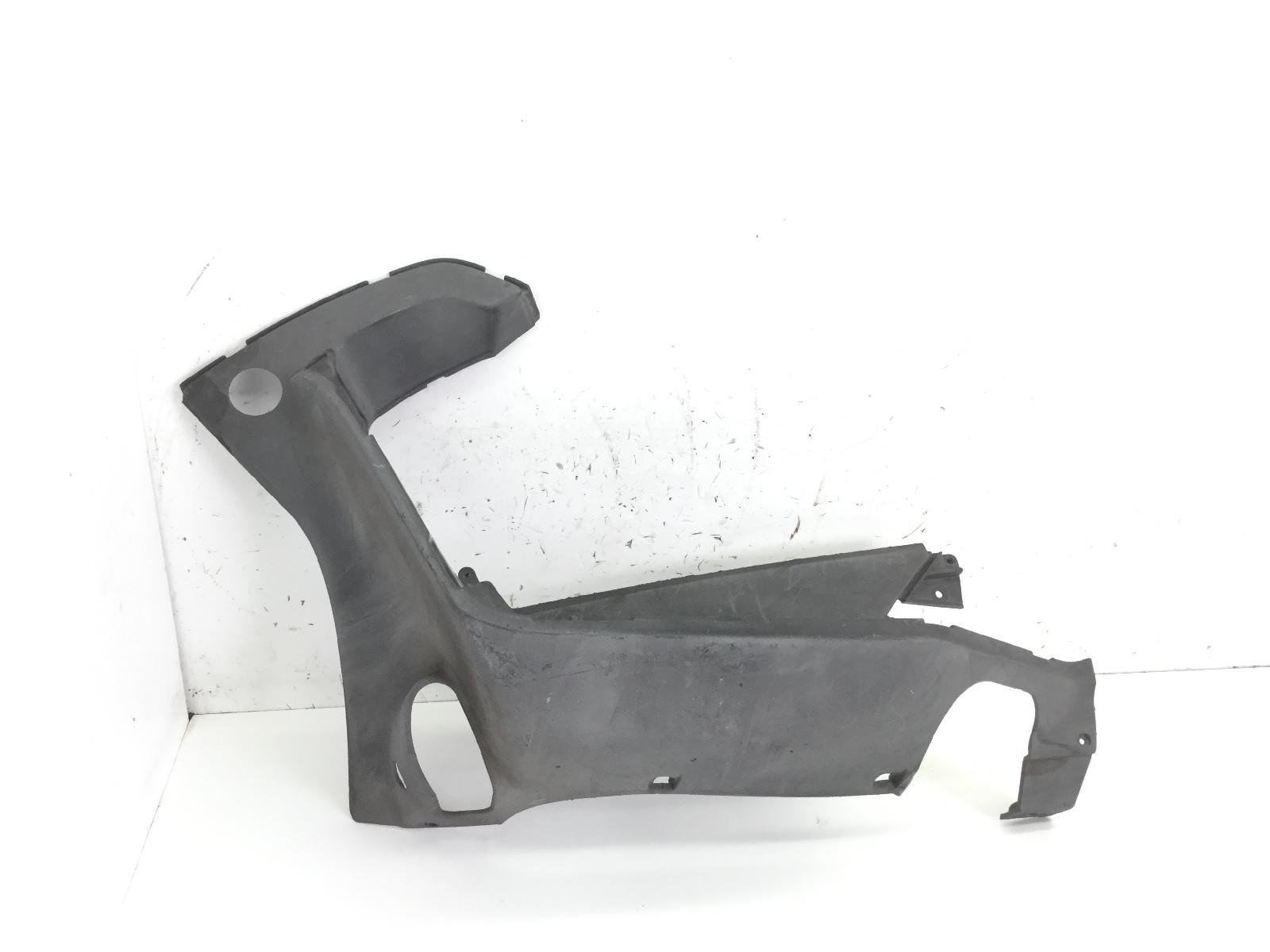 Aprilia atlantic 500 carena chiglia supporto pedana sinistra 2001 2004 pt003