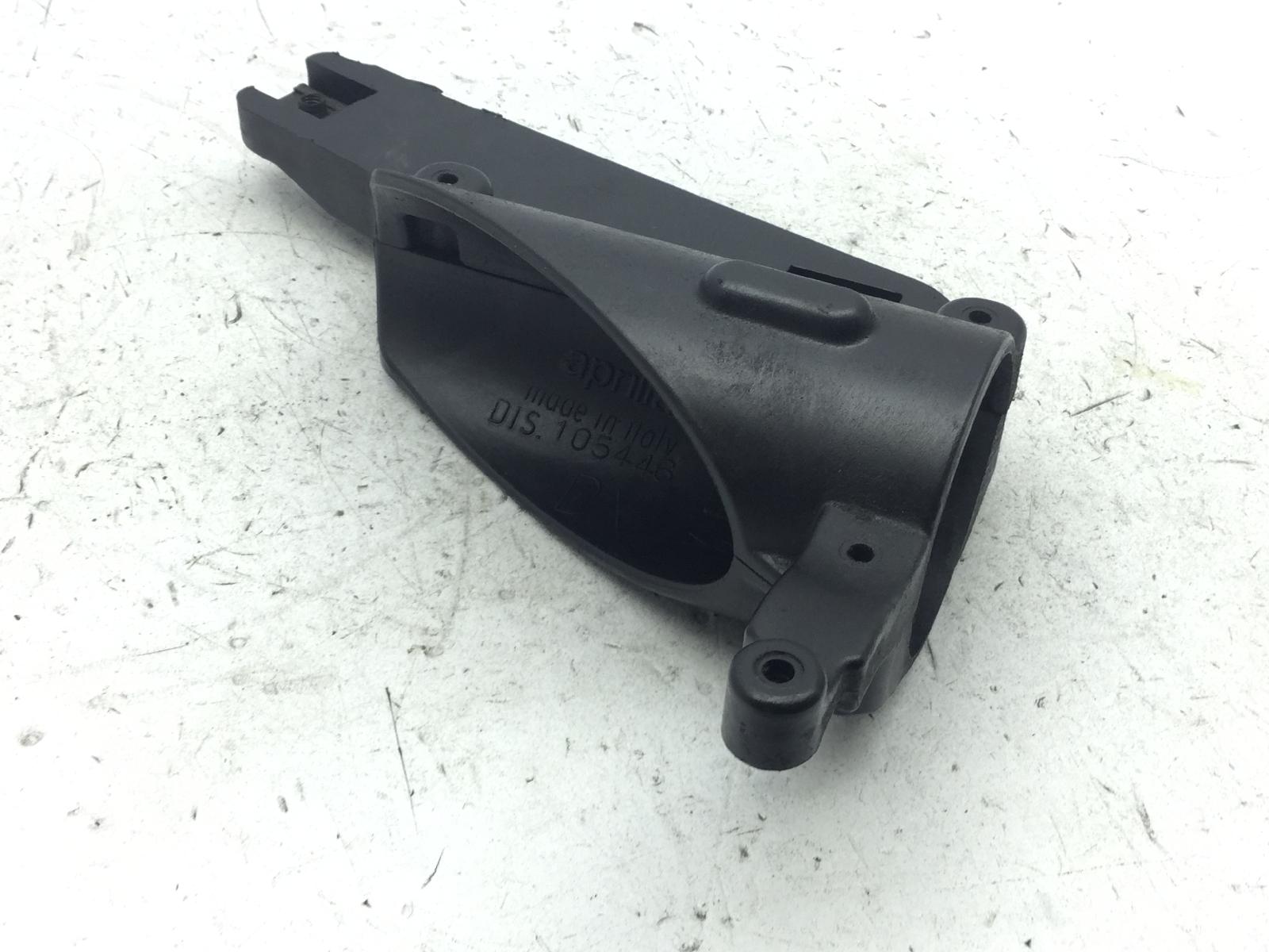 Aprilia atlantic 500 supporto destro parafango ruota anteriore 2001 2004 pt00