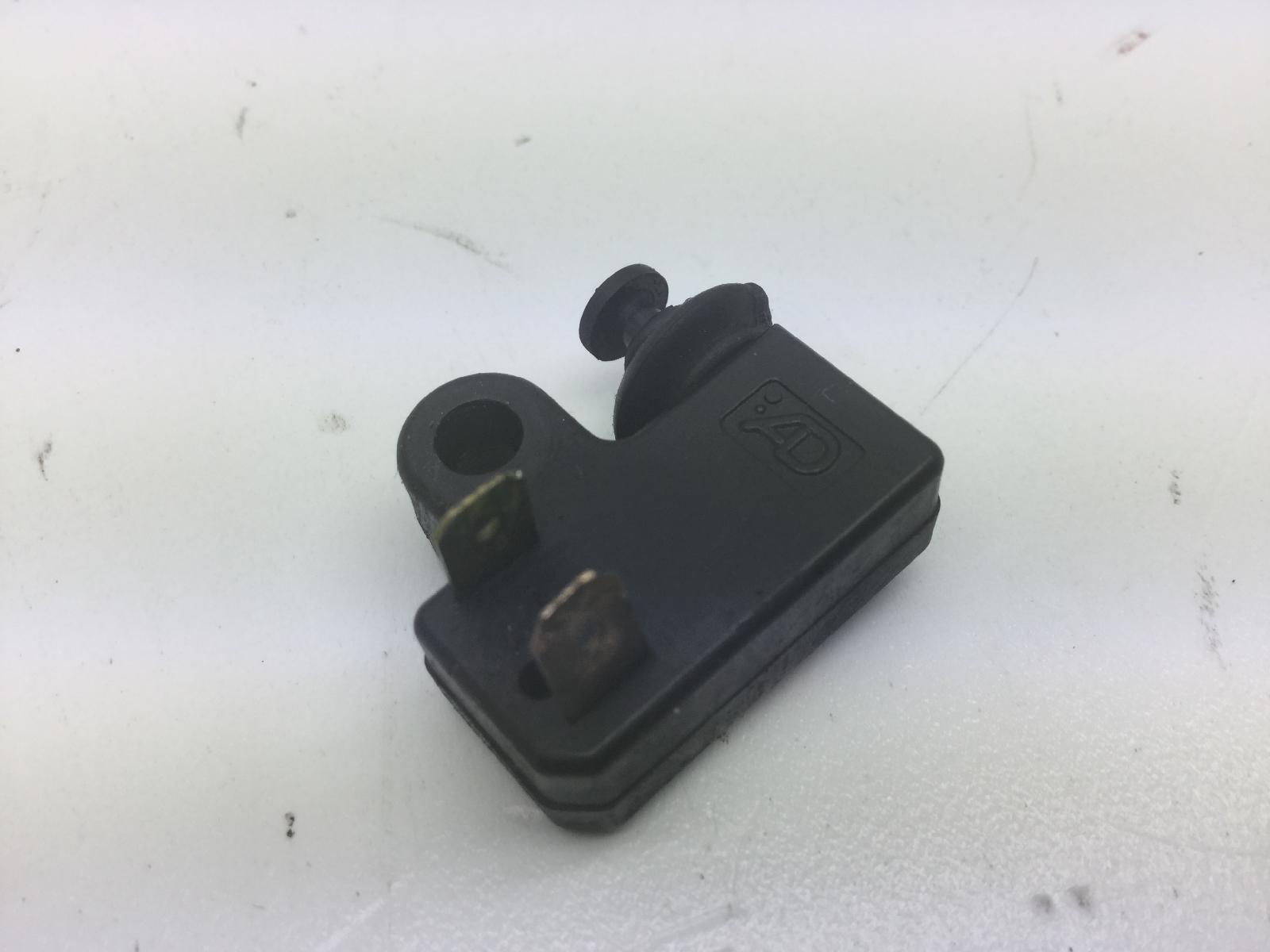 Yamaha majesty yp 400 sensore stop pompa freno anteriore 2004 2005 sh021