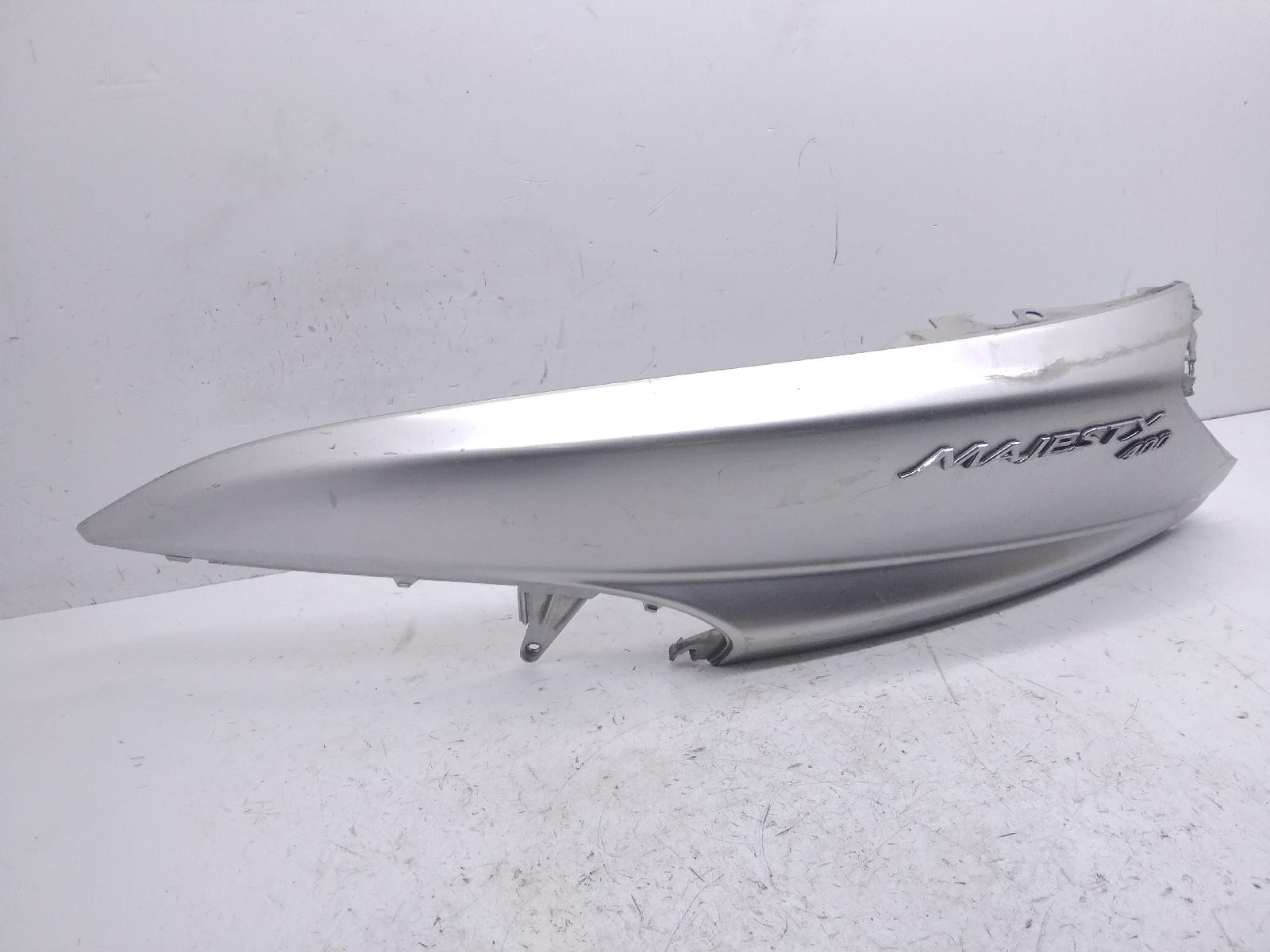 Yamaha majesty yp 400 carena fiancata posteriore sinistra 2 rotture 2004 2005 sh021