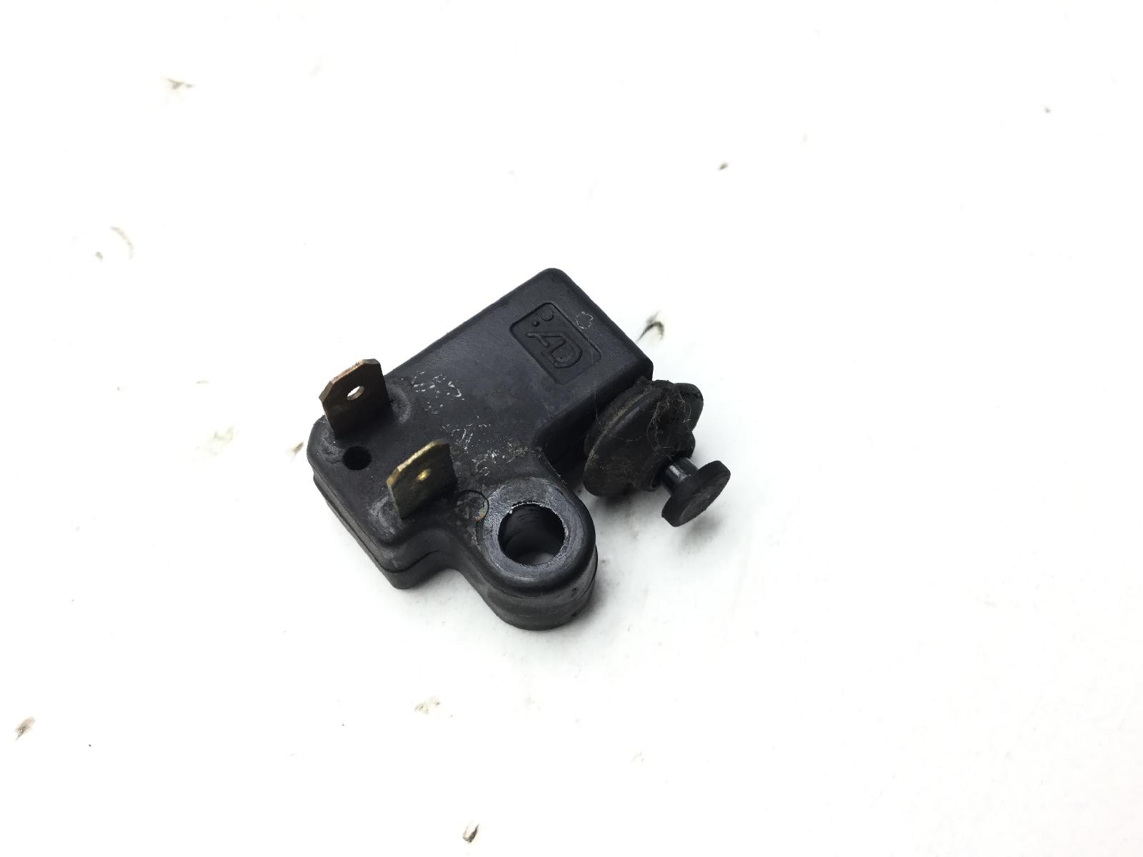 Yamaha majesty yp 400 sensore stop pulsante microstop freno posteriore 2004 2005 sh021