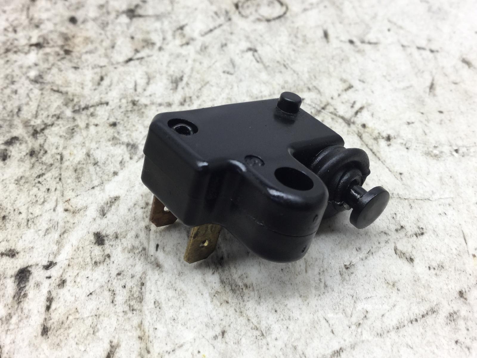 Yamaha majesty yp 400 sensore stop microstop freno anteriore destro 2007 2008 sh051