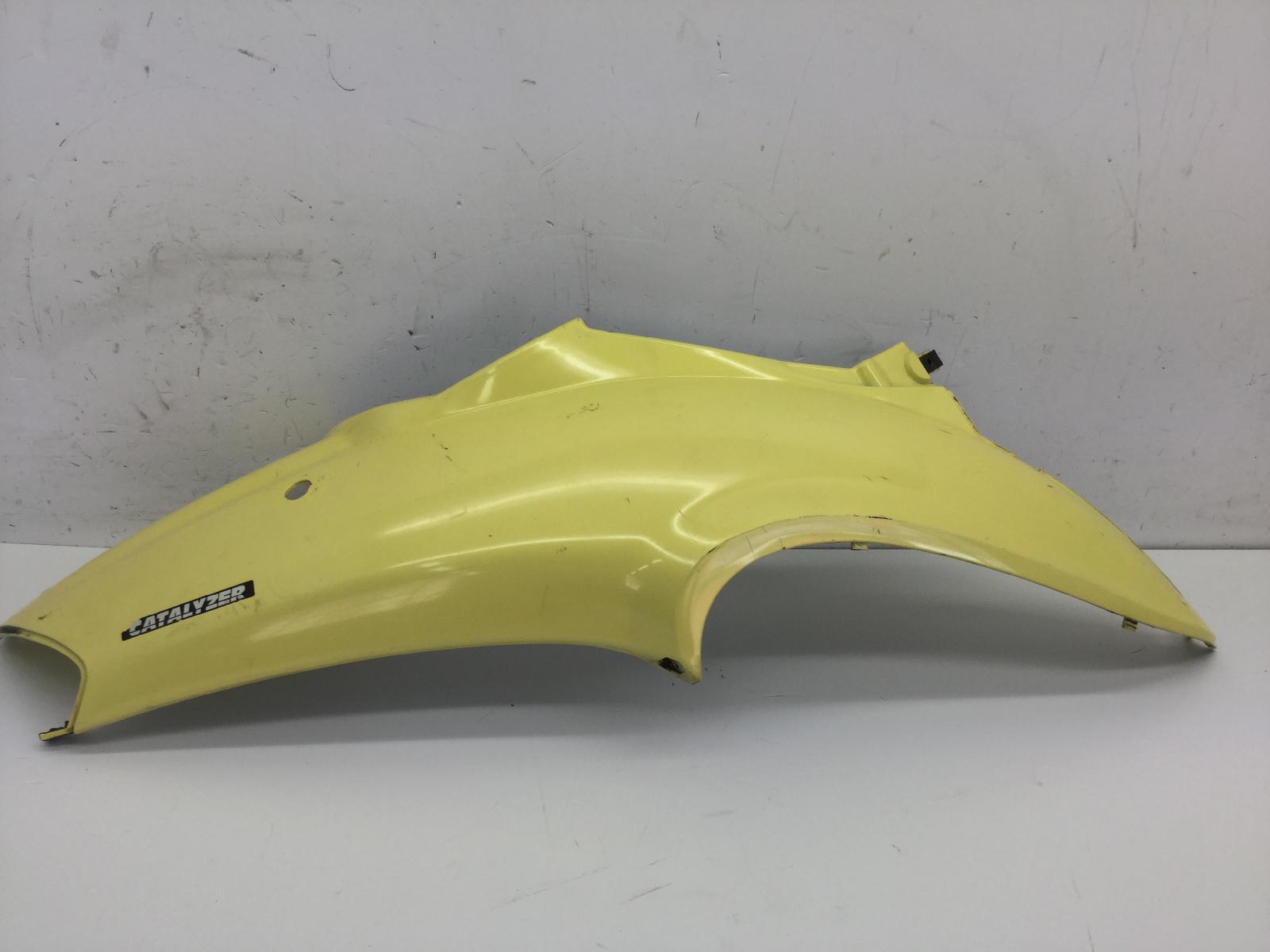 Yamaha yh why 50 carena fiancata posteriore destra con crepa su attacco 1999 2000 sa031