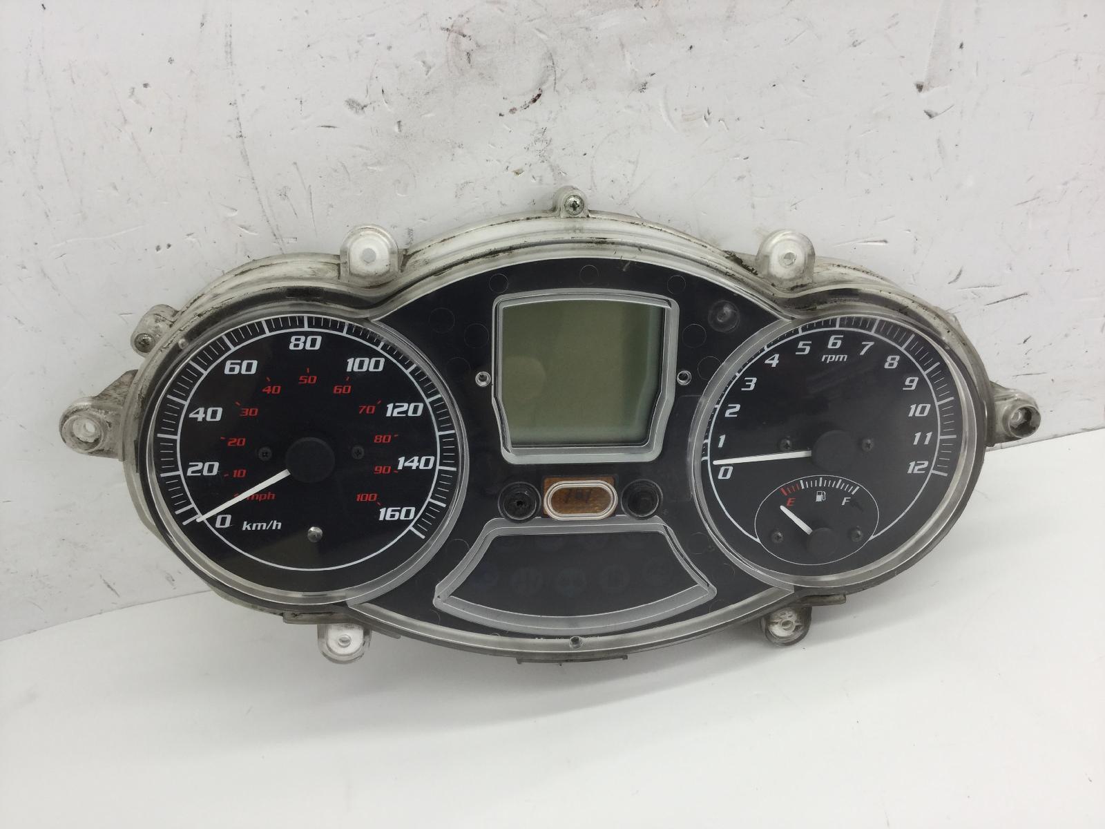 Piaggio mp3 250 strumentazione contachilometri 2006 2008 m47201