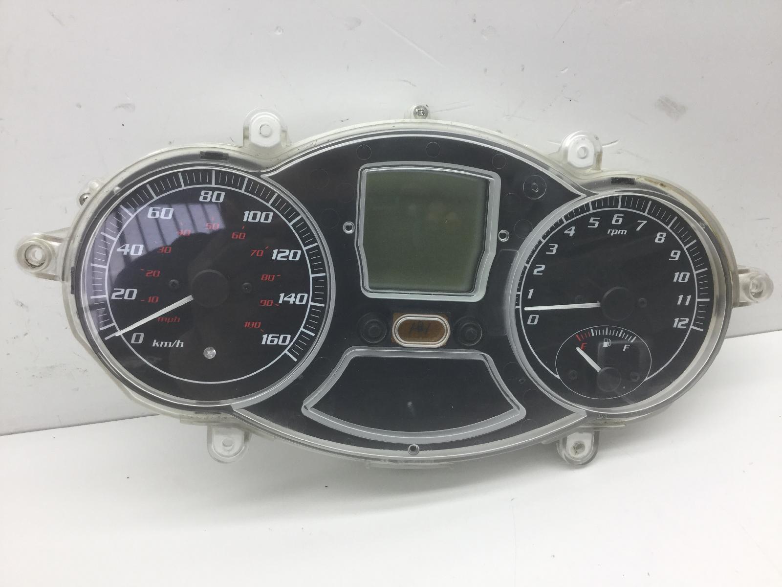 Piaggio mp3 250 strumentazione contachilometri 2006 2008 m47201