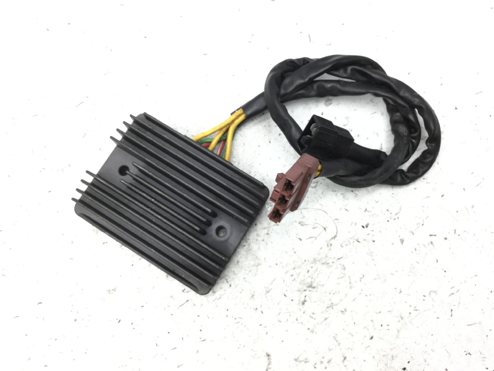 Piaggio mp3 250 regolatore di tensione impianto elettrico 2006 2008 m47201