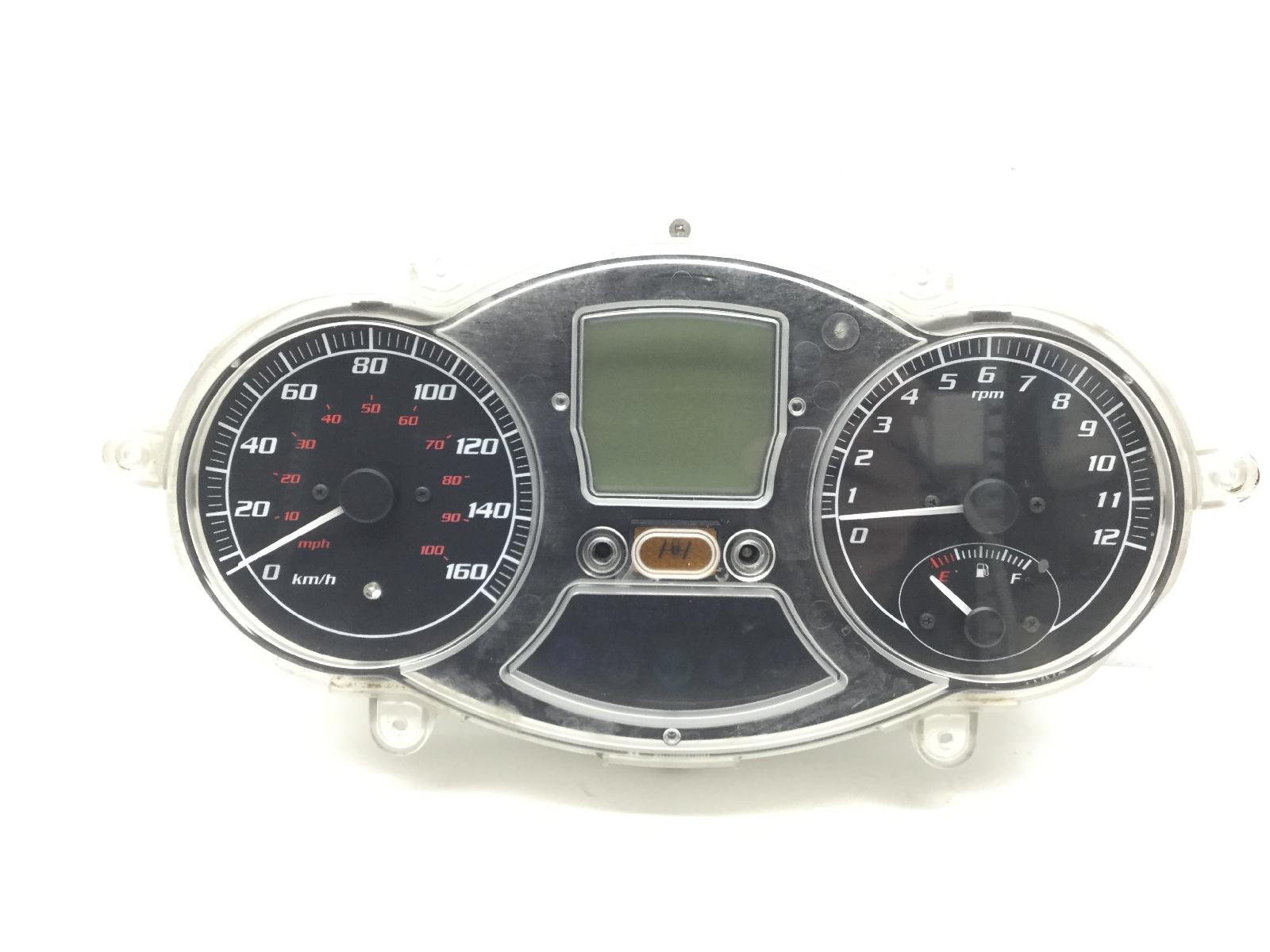 Piaggio mp3 250 strumentazione contachilometri 2006 2008 m47201