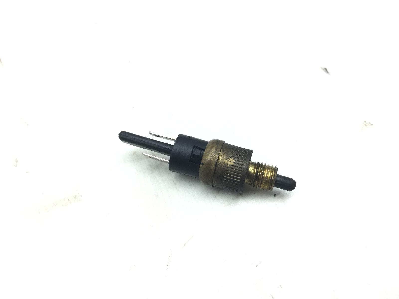 Piaggio mp3 250 sensore micro stop pompa freno posteriore sinistra 2006 2008 m47201