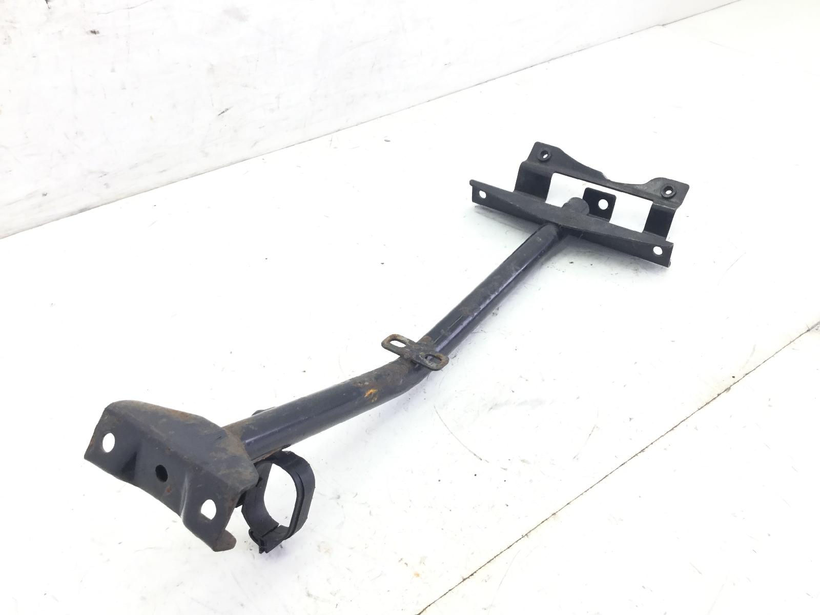 Piaggio mp3 250 staffa supporto telaio telaietto scudo anteriore 2006 2008 m47201