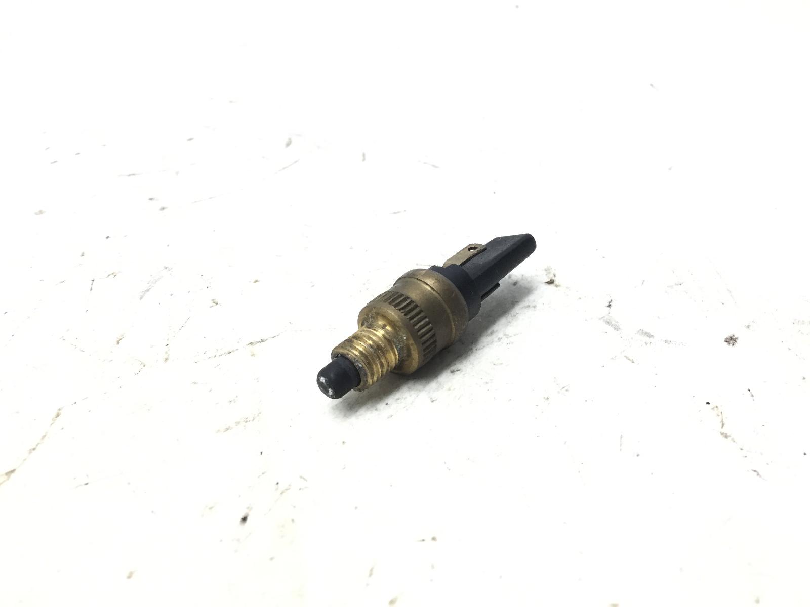 Piaggio mp3 250 sensore stop microstop freno posteriore sinistro 2006 2008 m47201