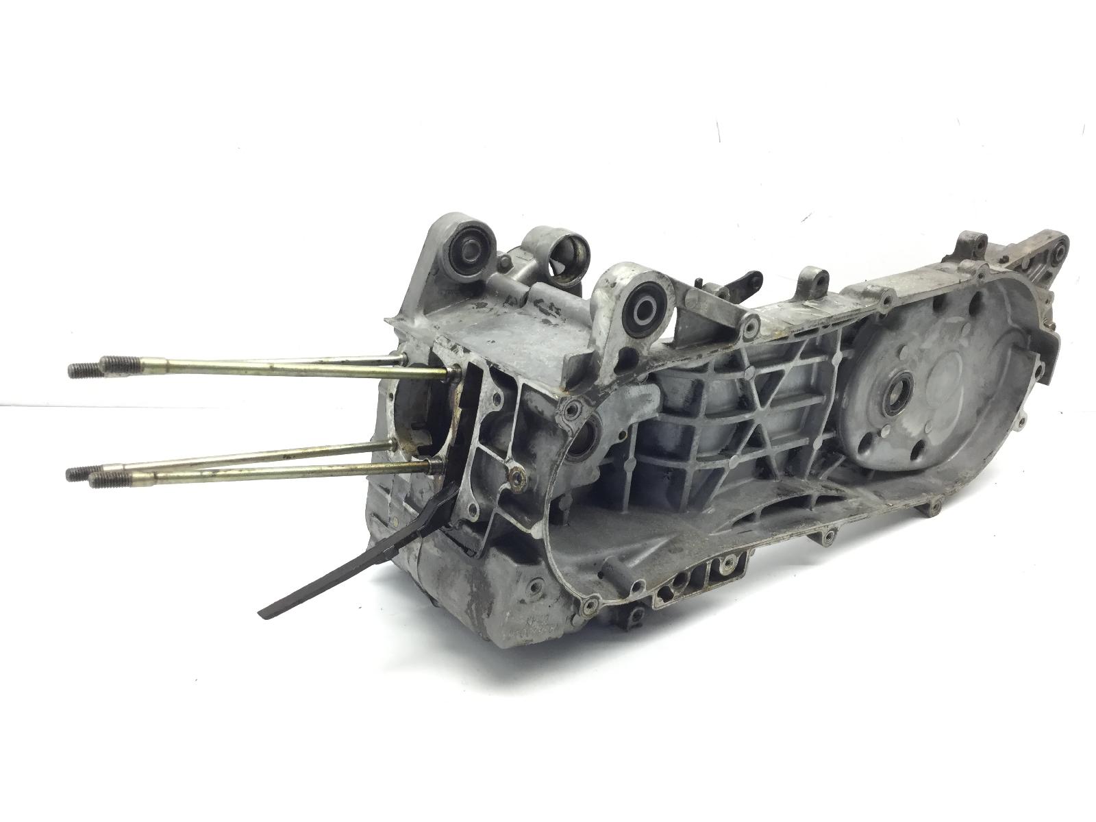 Kymco agility r16 i 200 carter motore vuoto mod kf40 2010 2010 c31000