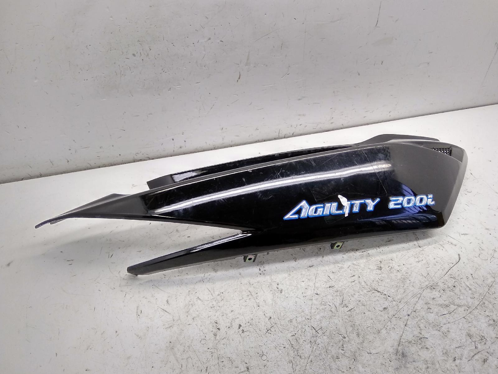 Kymco agility r16 i 200 carena fiancata posteriore destra aletta rotta 2010 2010 c31000