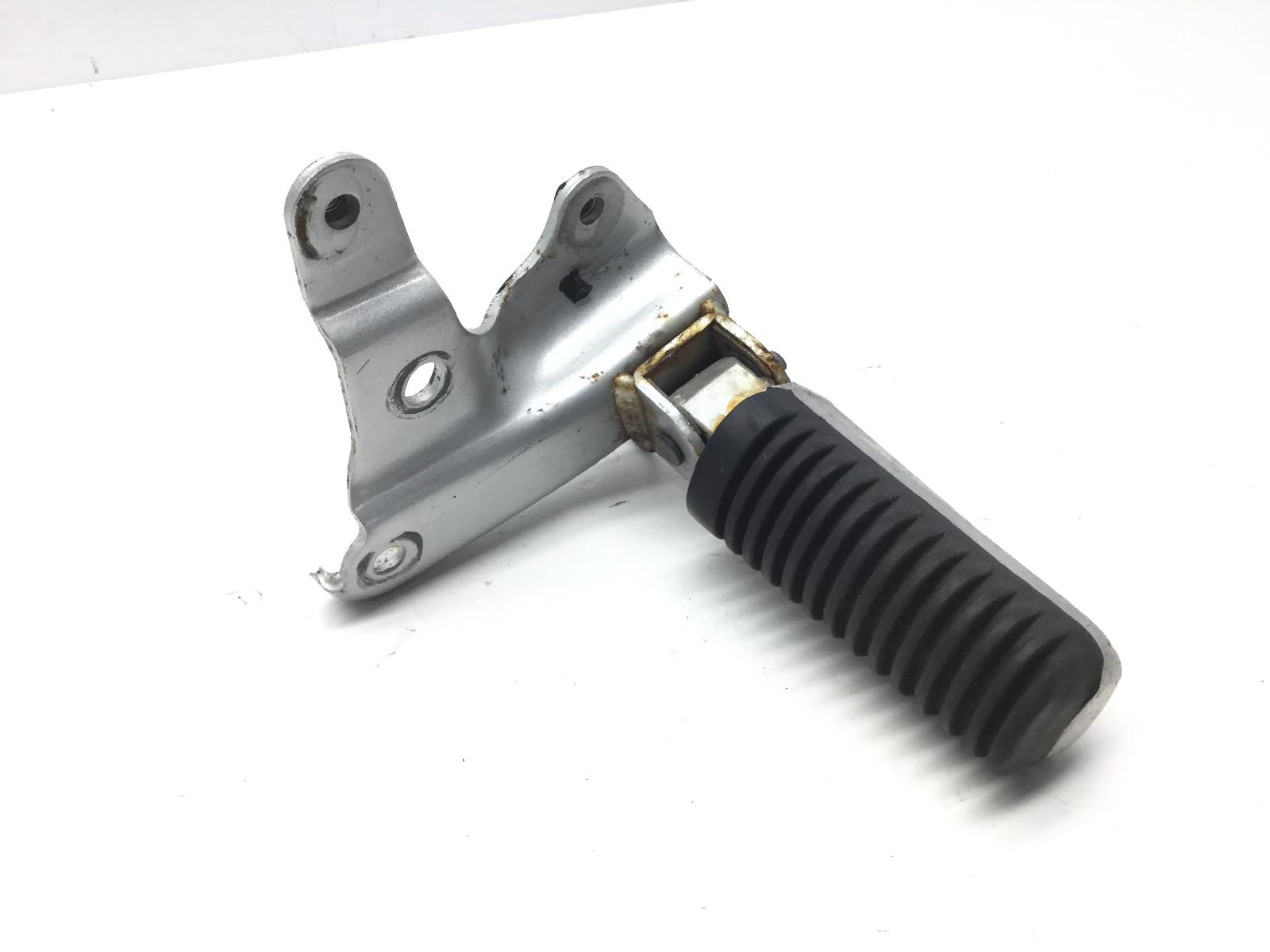 Yamaha t-max xp 500 pedana poggiapiede posteriore sinistra con supporto 2004 2004 sj031