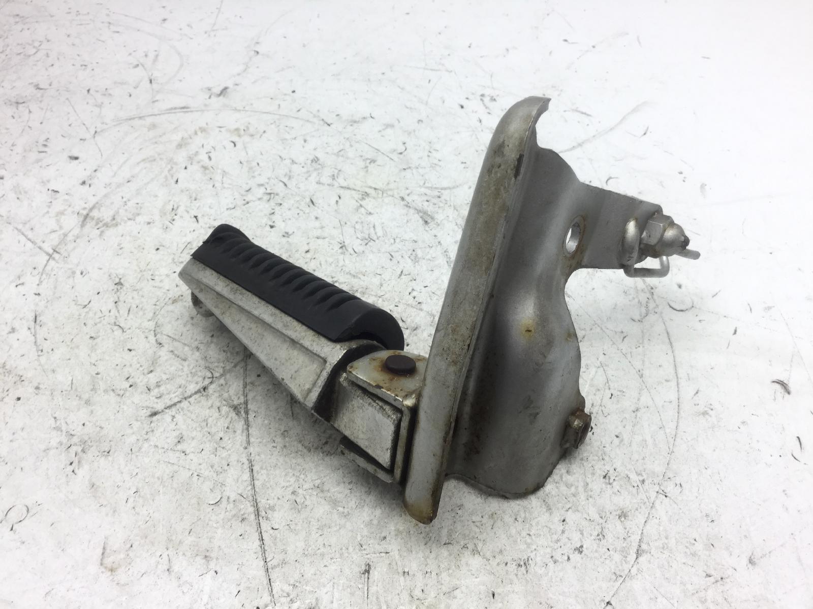 Yamaha t-max xp 500 pedana posteriore destra e staffa 2004 2004 sj031