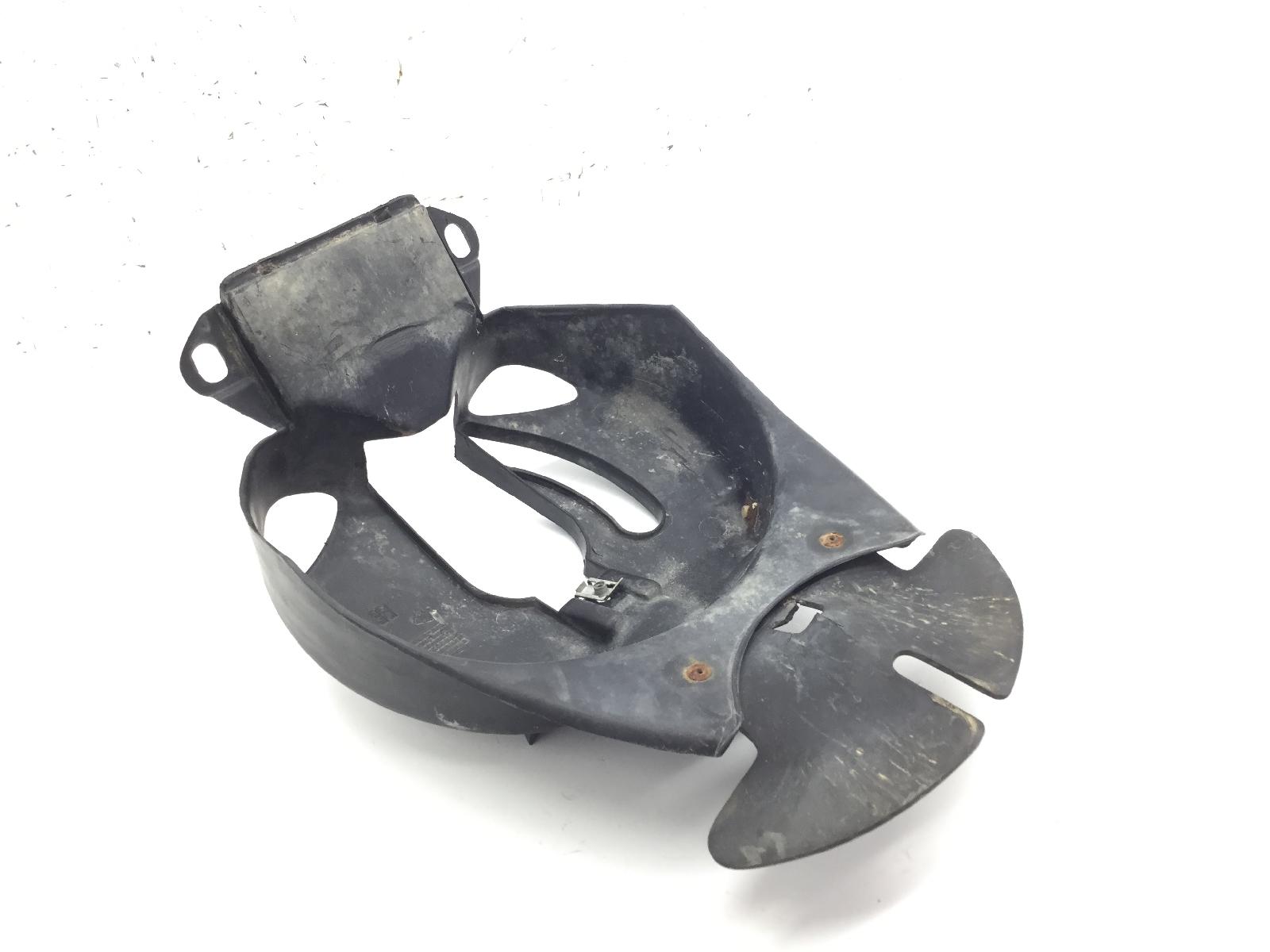 Piaggio nrg mc3 50 carena puntale vano ruota anteriore 2001 2004 c32000