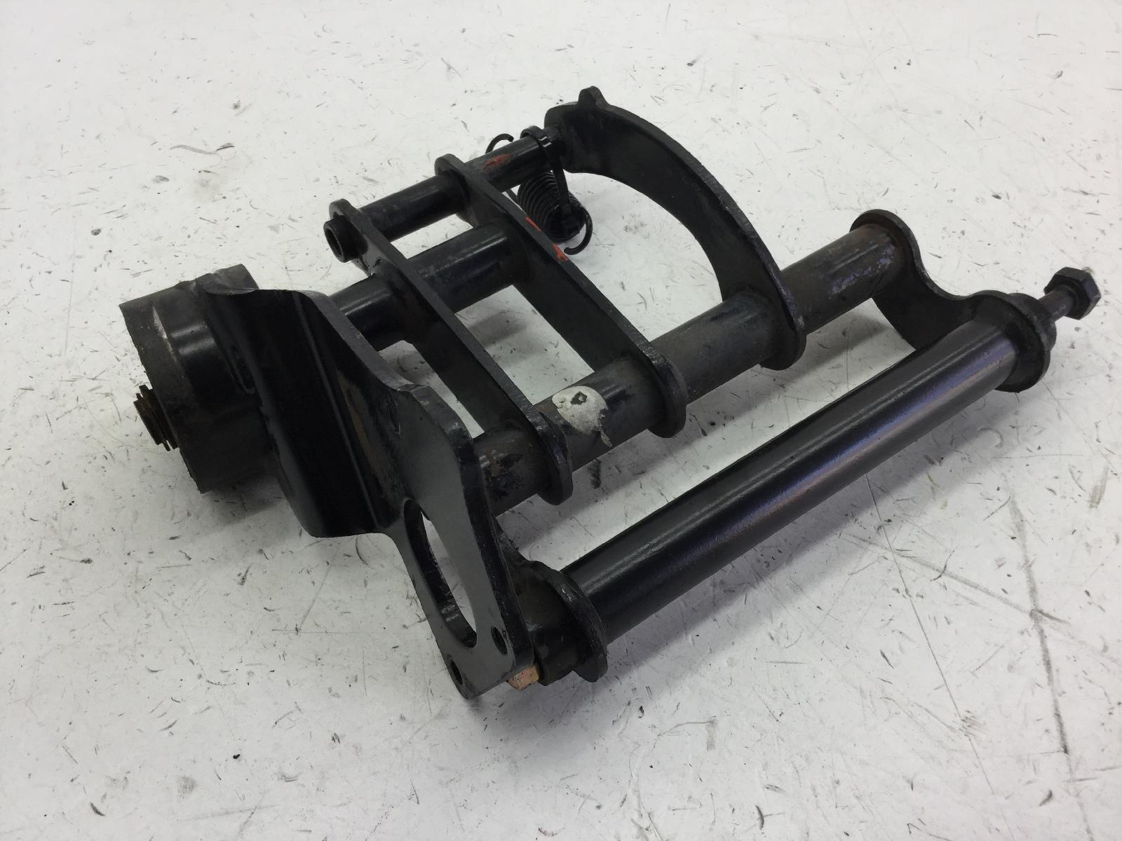 Piaggio zip 4t 100 staffa supporto motore braccio oscillante 2006 2010 m25200