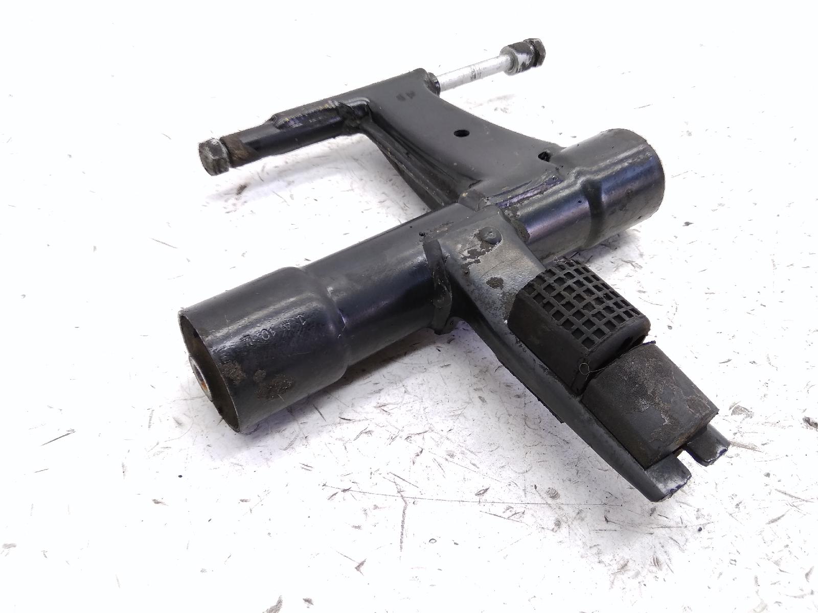 Piaggio liberty 4t 50 staffa supporto motore 2000 2002 c282