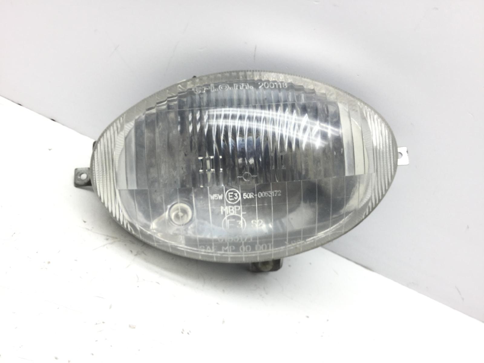 Piaggio liberty 4t 50 faro fanale anteriore 2000 2002 c28200