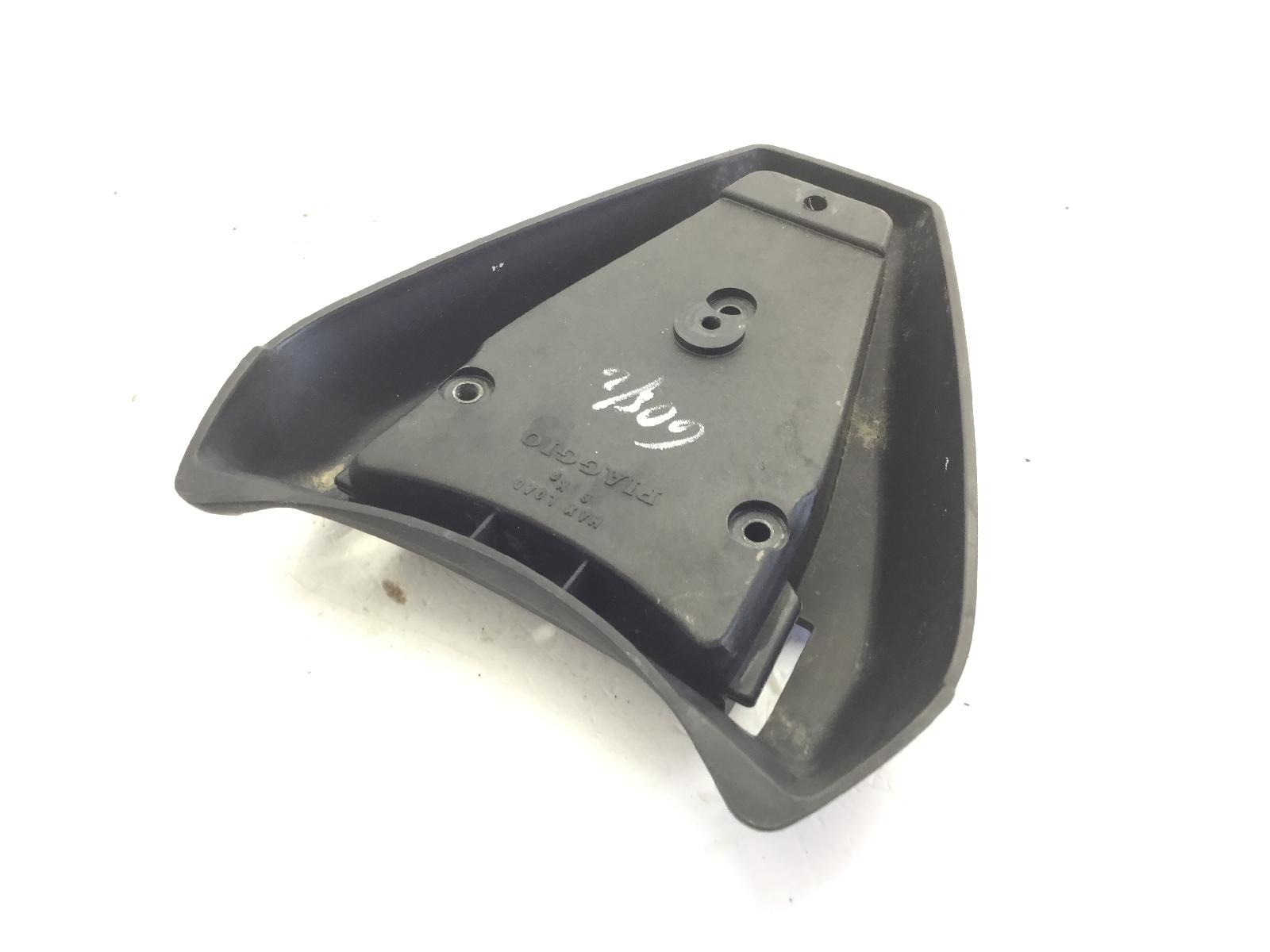 Piaggio liberty 4t 50 piastra supporto bauletto 2000 2002 c28200