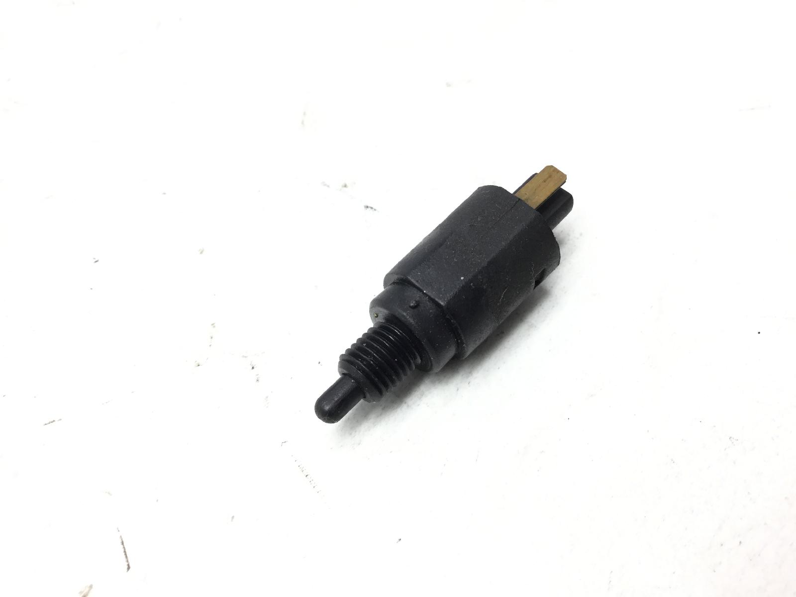 Piaggio liberty 4t 50 sensore pulsante stop microstop freno anteriore 2000 2002 c28200