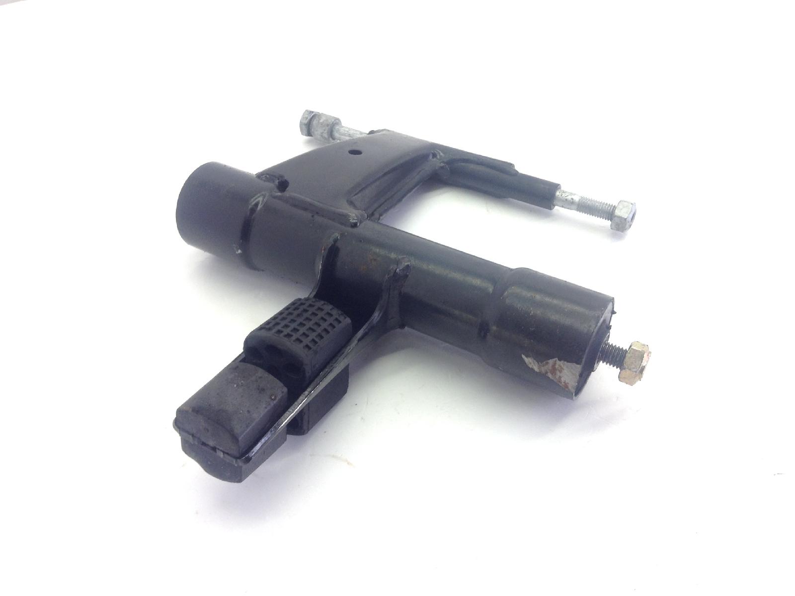 Piaggio liberty 4t 50 staffa supporto motore 2000 2002 c37300