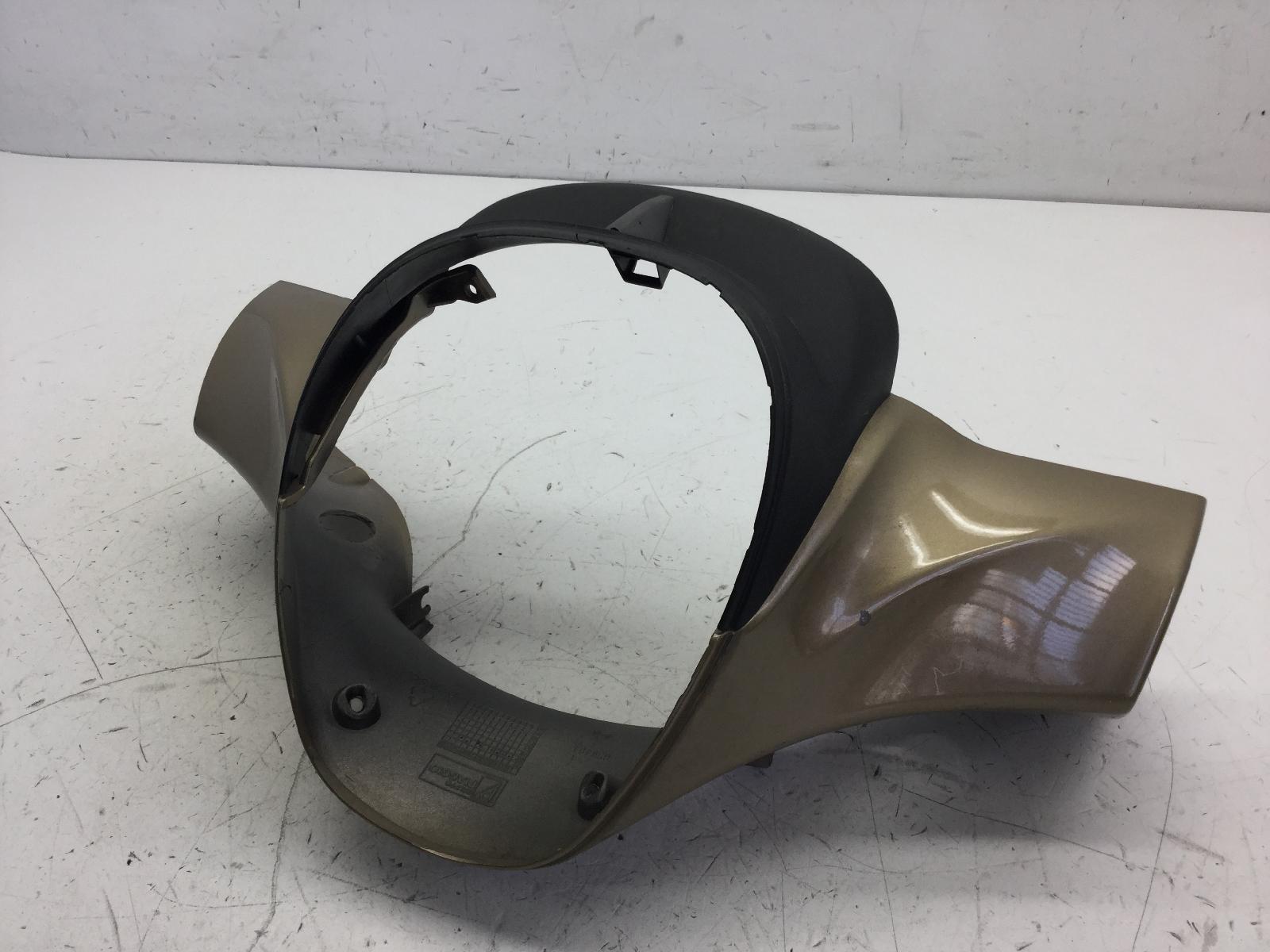 Piaggio beverly 4t 4v ie 300 carena manubrio anteriore con 2 alette rotte 2010 2016 m69200