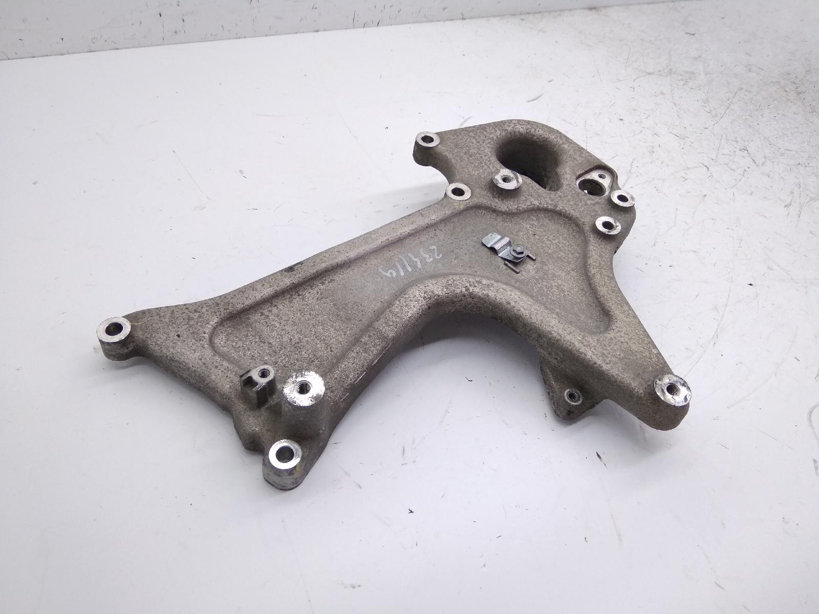 Piaggio beverly 4t 4v ie 300 staffa supporto scarico marmitta 2010 2016 m69200