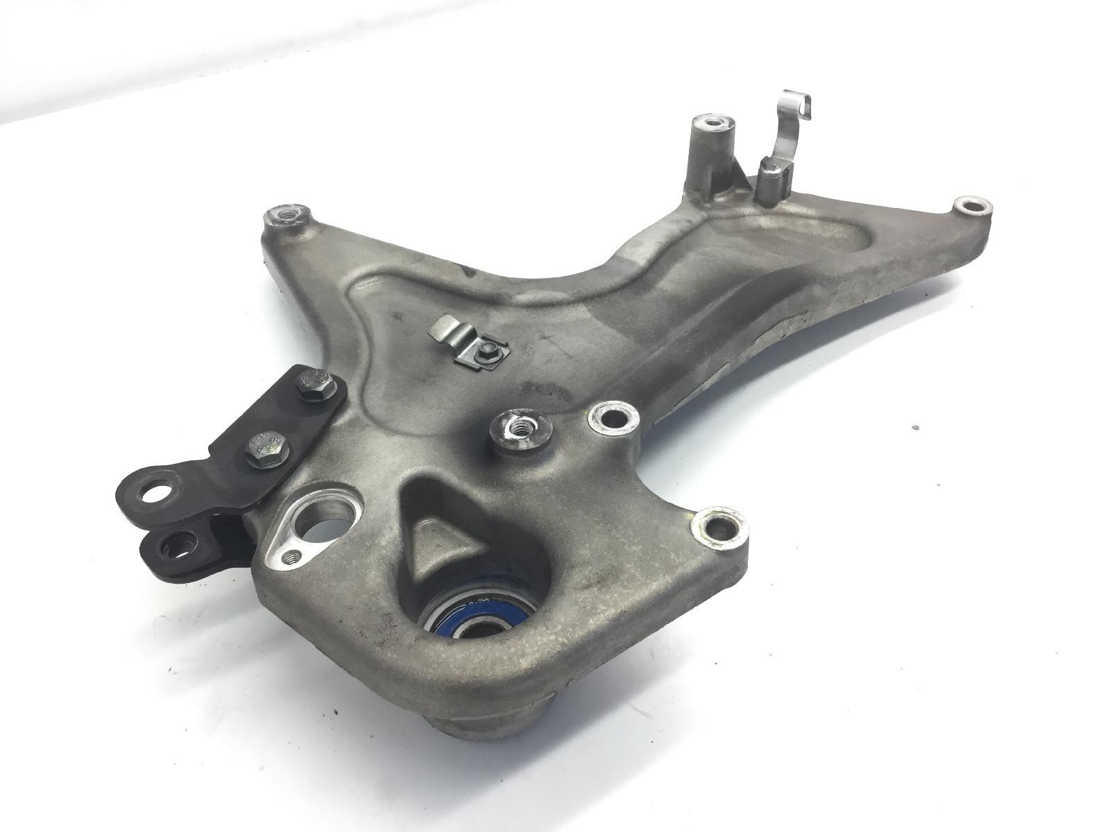 Piaggio beverly 4t 4v ie 300 staffa supporto scarico marmitta 2010 2016 m69200