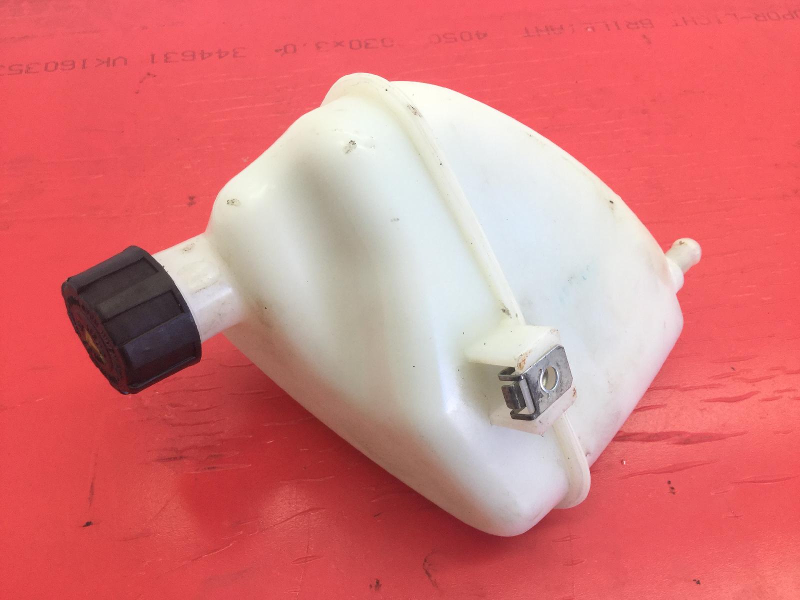 Piaggio beverly 4t 4v ie 300 vaso espansione liquido radiatore e tappo 2010 2016 m69200