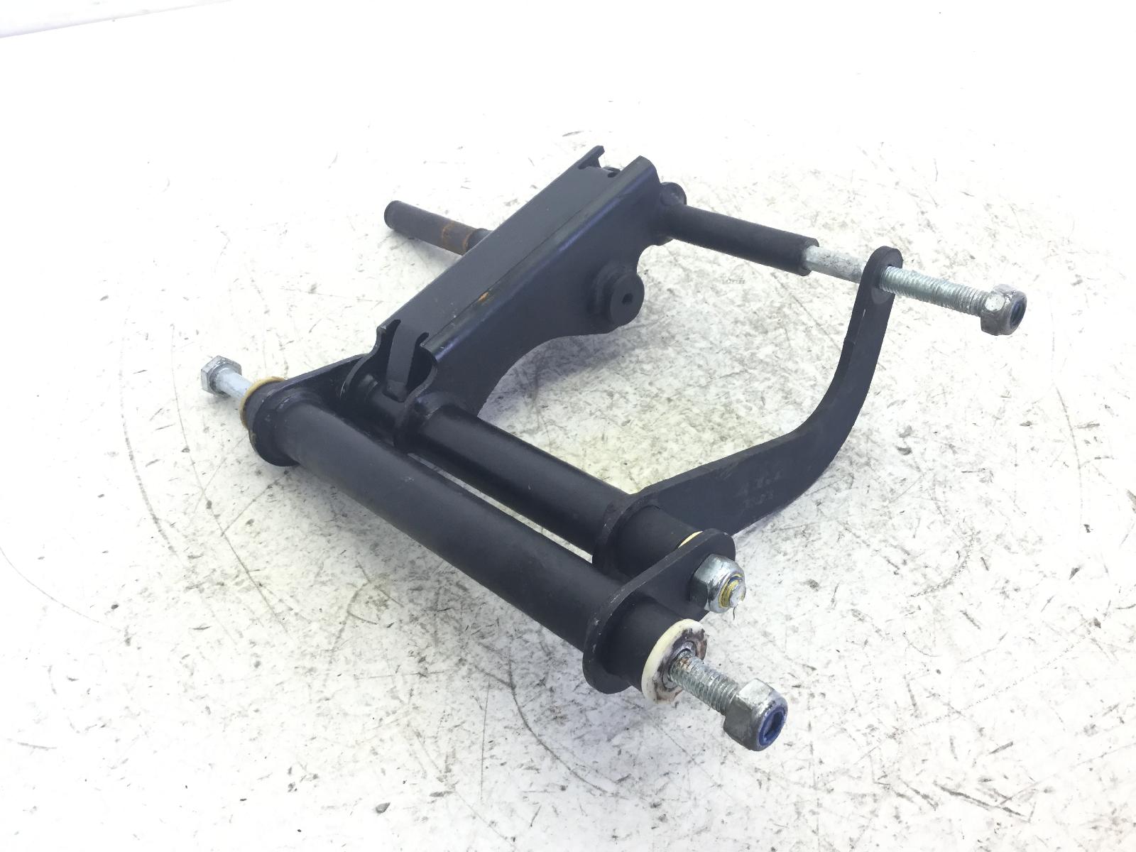 Piaggio beverly 4t 4v ie 300 staffa supporto motore 2010 2016 m69200