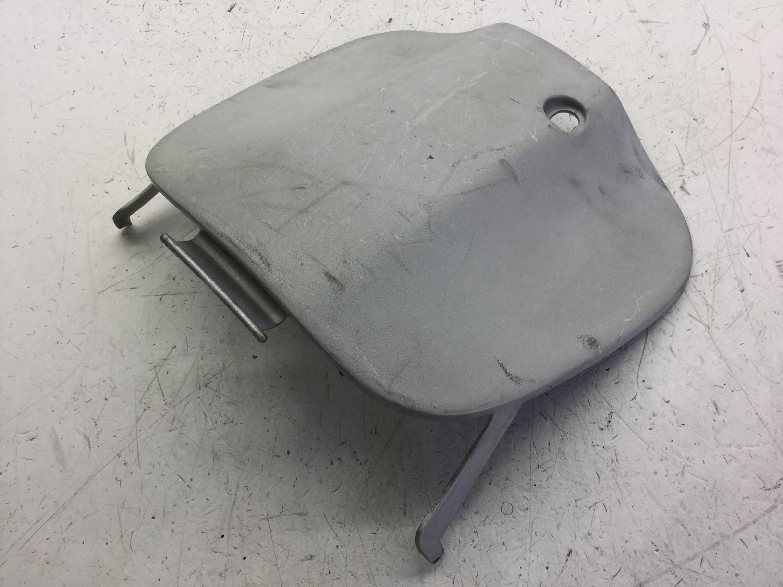 Aprilia scarabeo mot minarelli 100 sportello bauletto controscudo 2000 2000 rea0