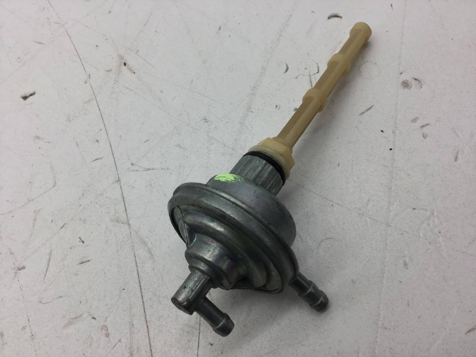 Peugeot kisbee 4t 50 rubinetto serbatoio benzina 2010 2010 vgak1aaaa0j