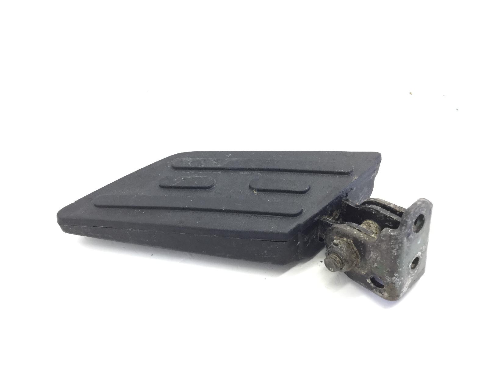 Peugeot kisbee 4t 50 pedana posteriore poggiapiede sinistra e supporto 2010 2010 vgak1aaaa0j
