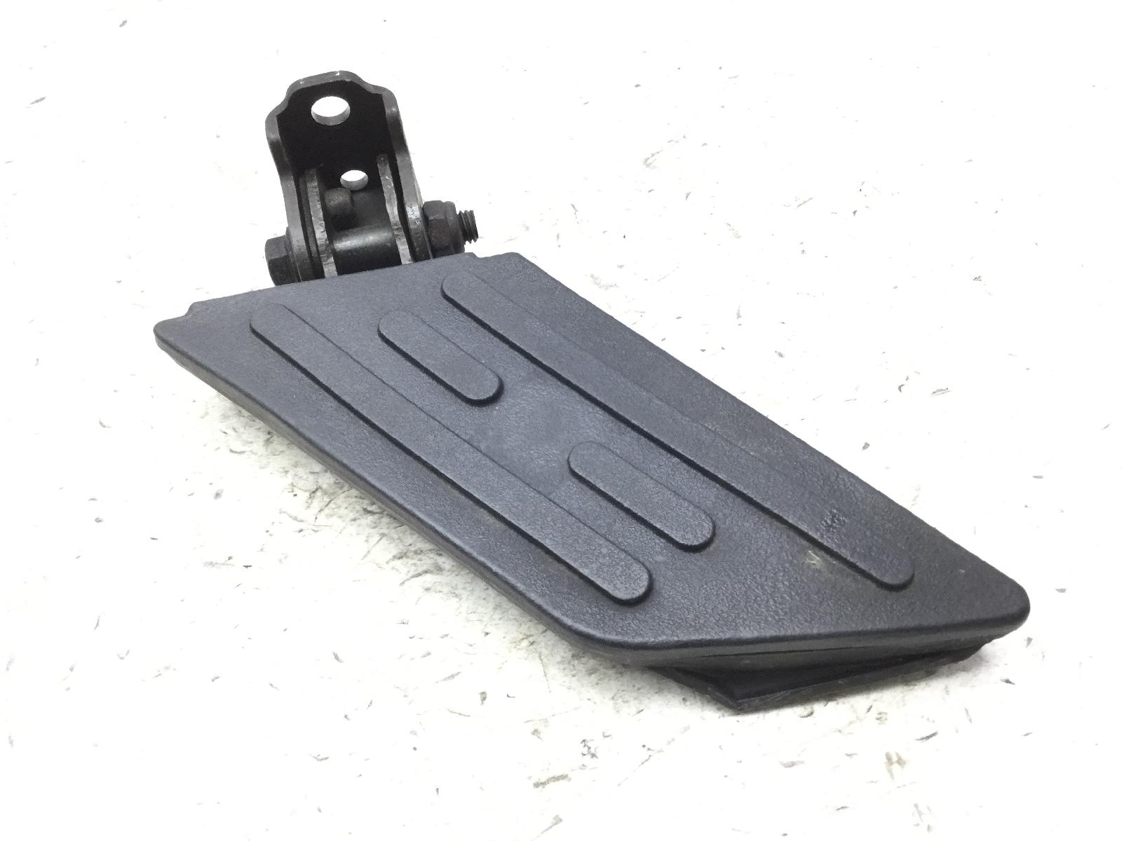 Peugeot kisbee 4t 50 pedana sinistra poggiapiedi posteriore e supporto 2010 2010