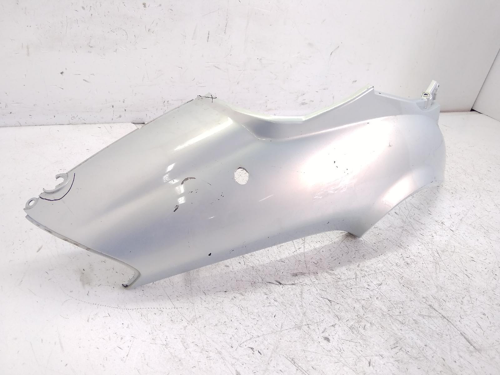 Yamaha why yh euro 2 50 carena fiancata posteriore destra 2 attacchi rotti 2003 2005 sa03e