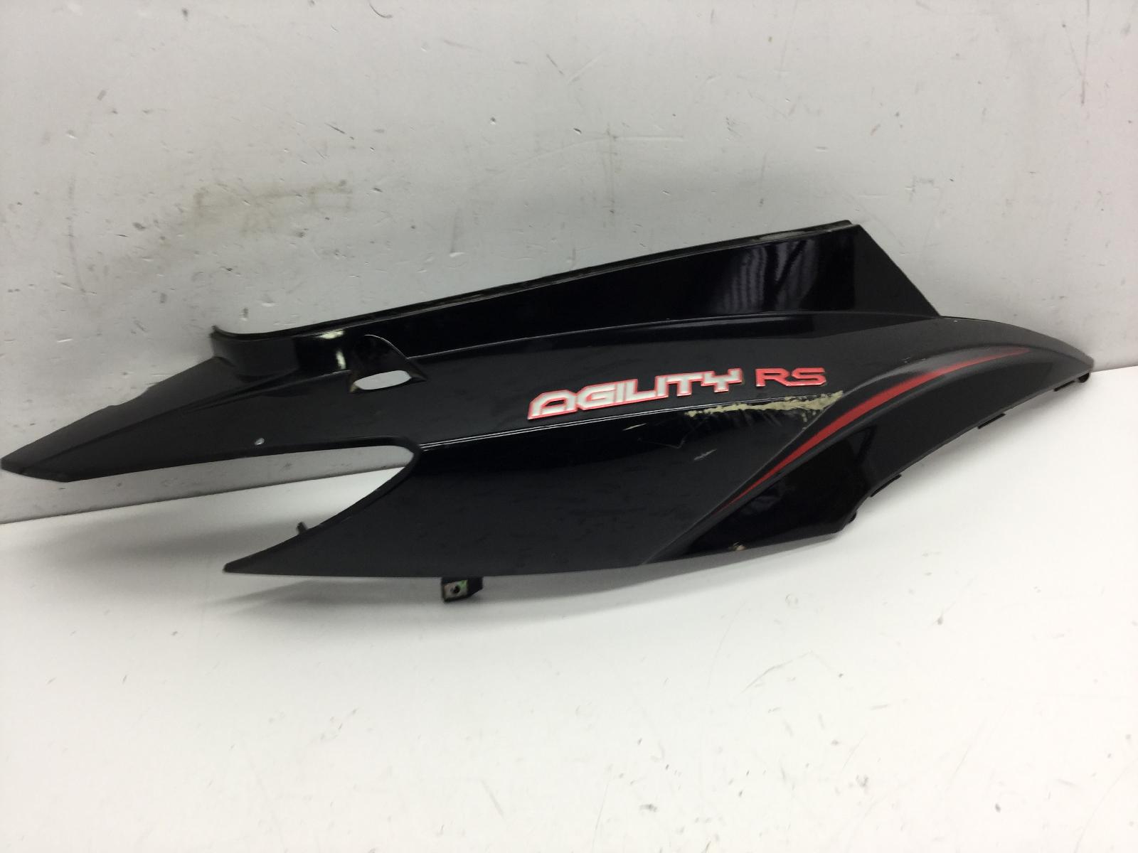 Kymco agility rs 125 carena fiancata posteriore destra con attacco rotto 2009 2009 u62011