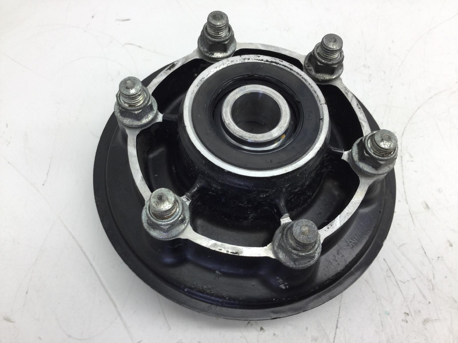 Kawasaki z750 j6f 750 420330028 flangia portacorona parastrappi ruota post 2006 2006 zr750jja