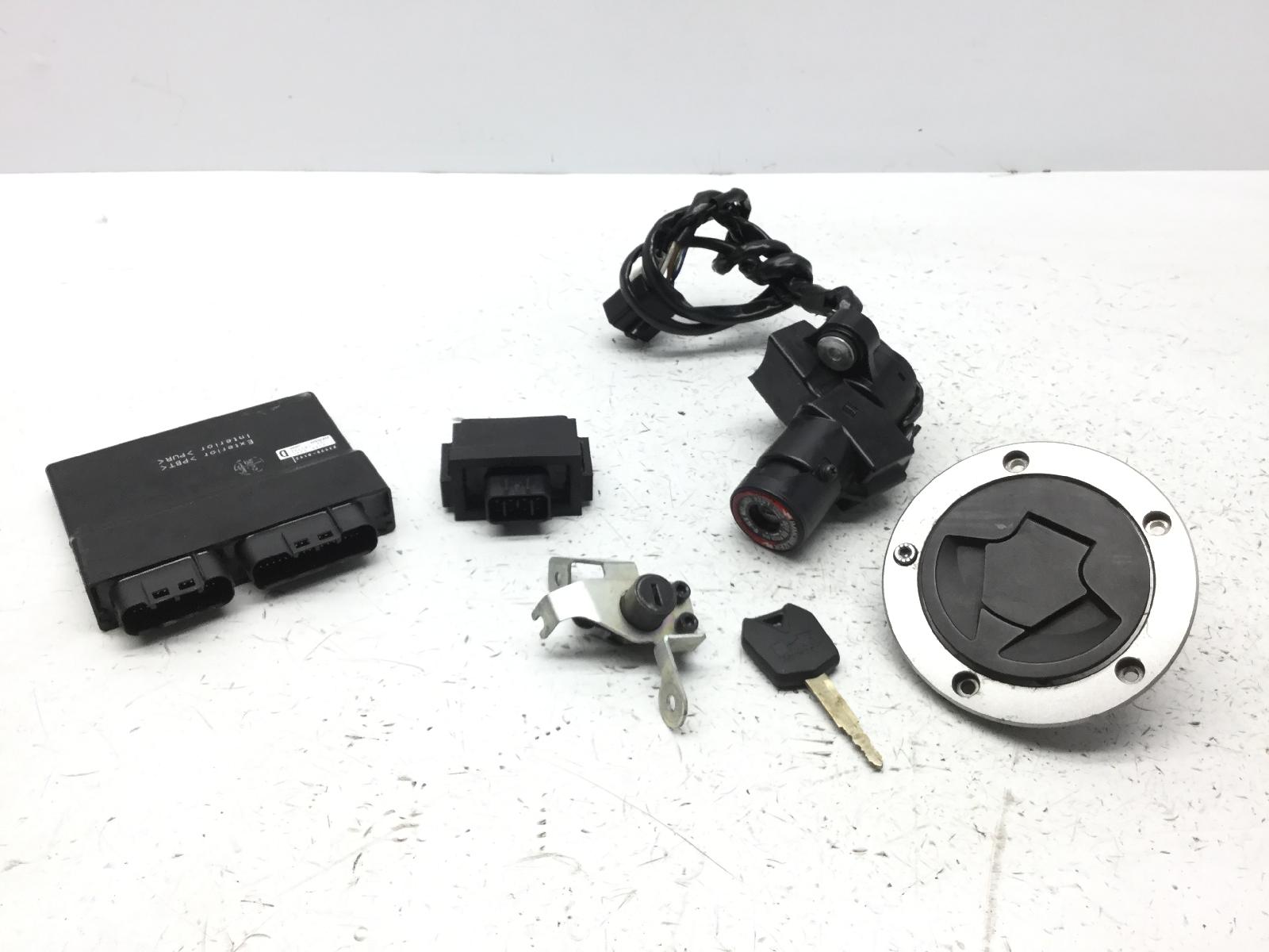 Kawasaki z750 750 blocchetto accensione chiave tappo serratura centraline 2008 2008 zr750lla