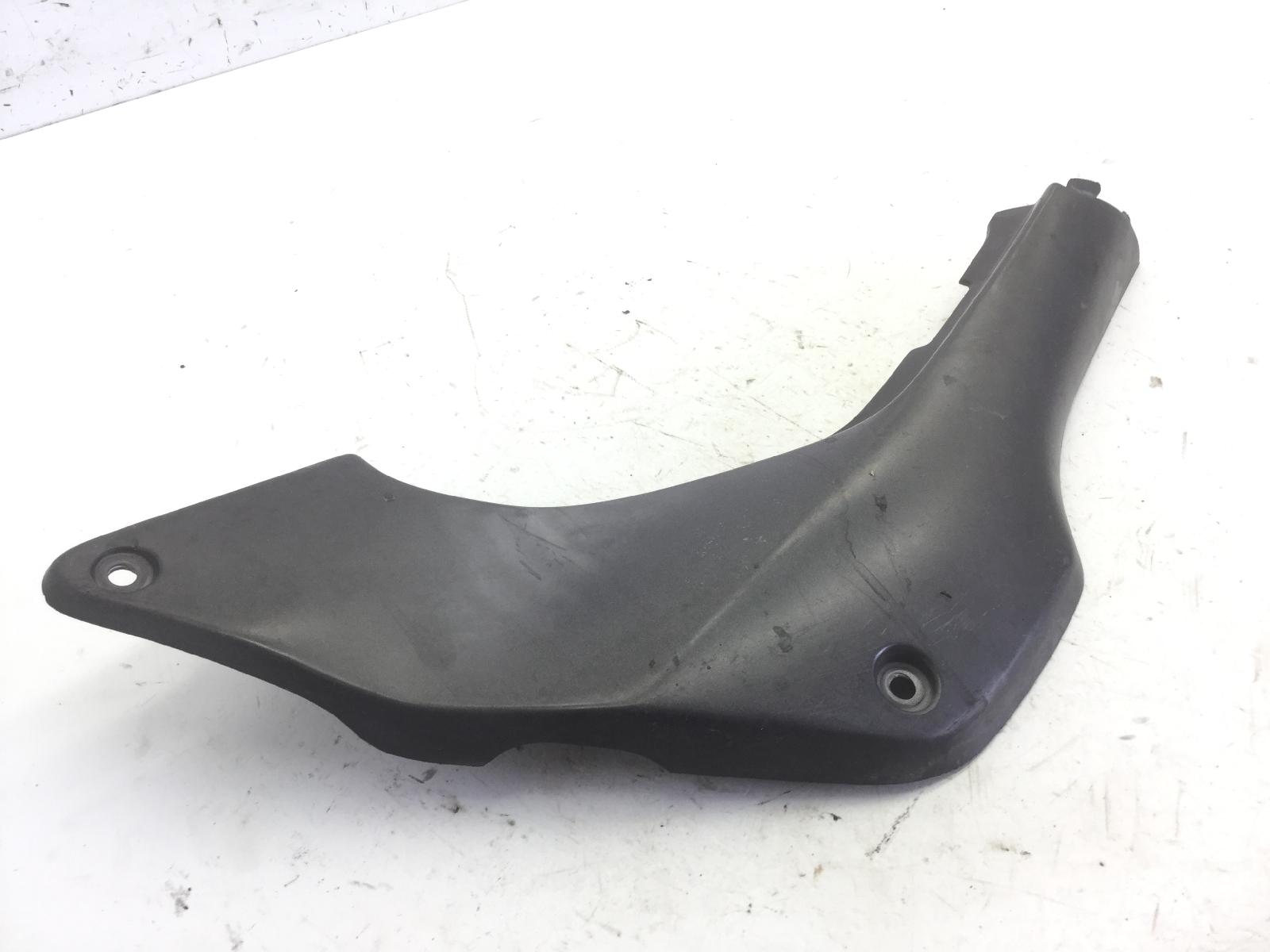 Honda hornet 600 carena fianchetto sottosella sinistro 2001 2001 pc34a61m
