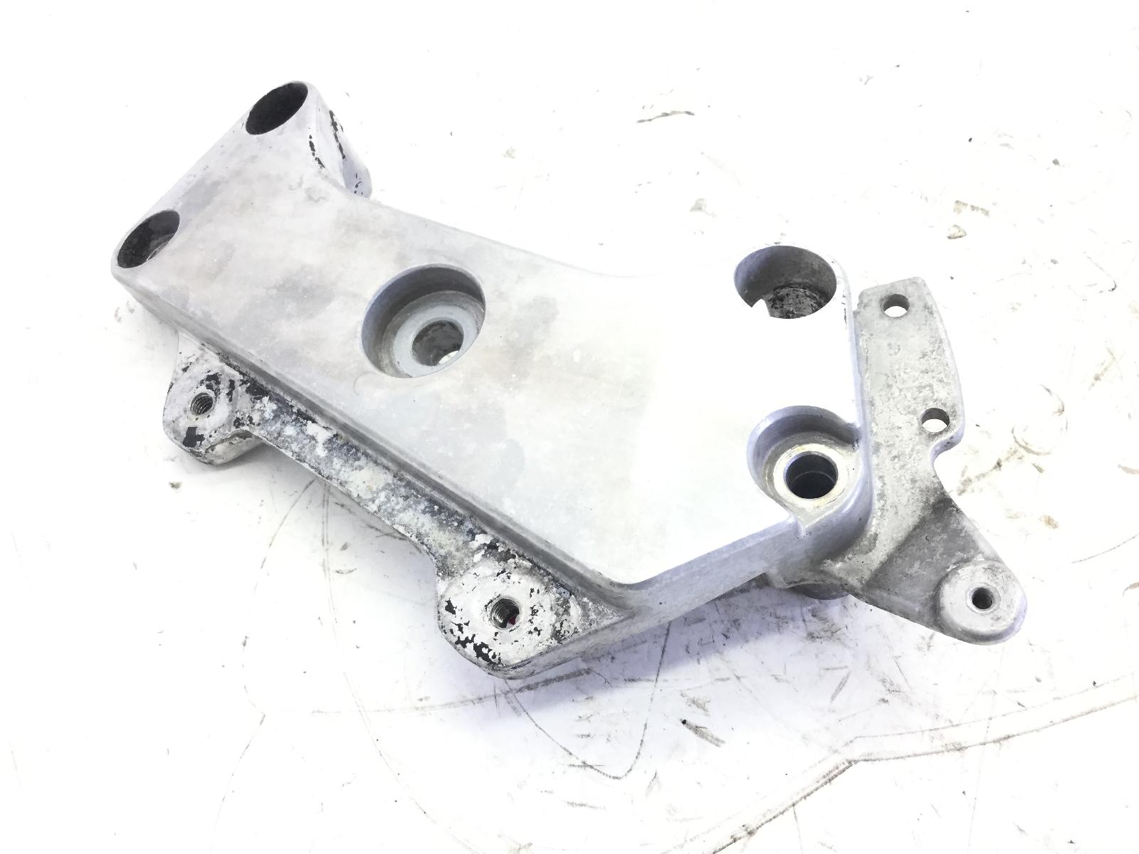Honda hornet 600 staffa supporto motore sinistra 2001 2001 pc34a11