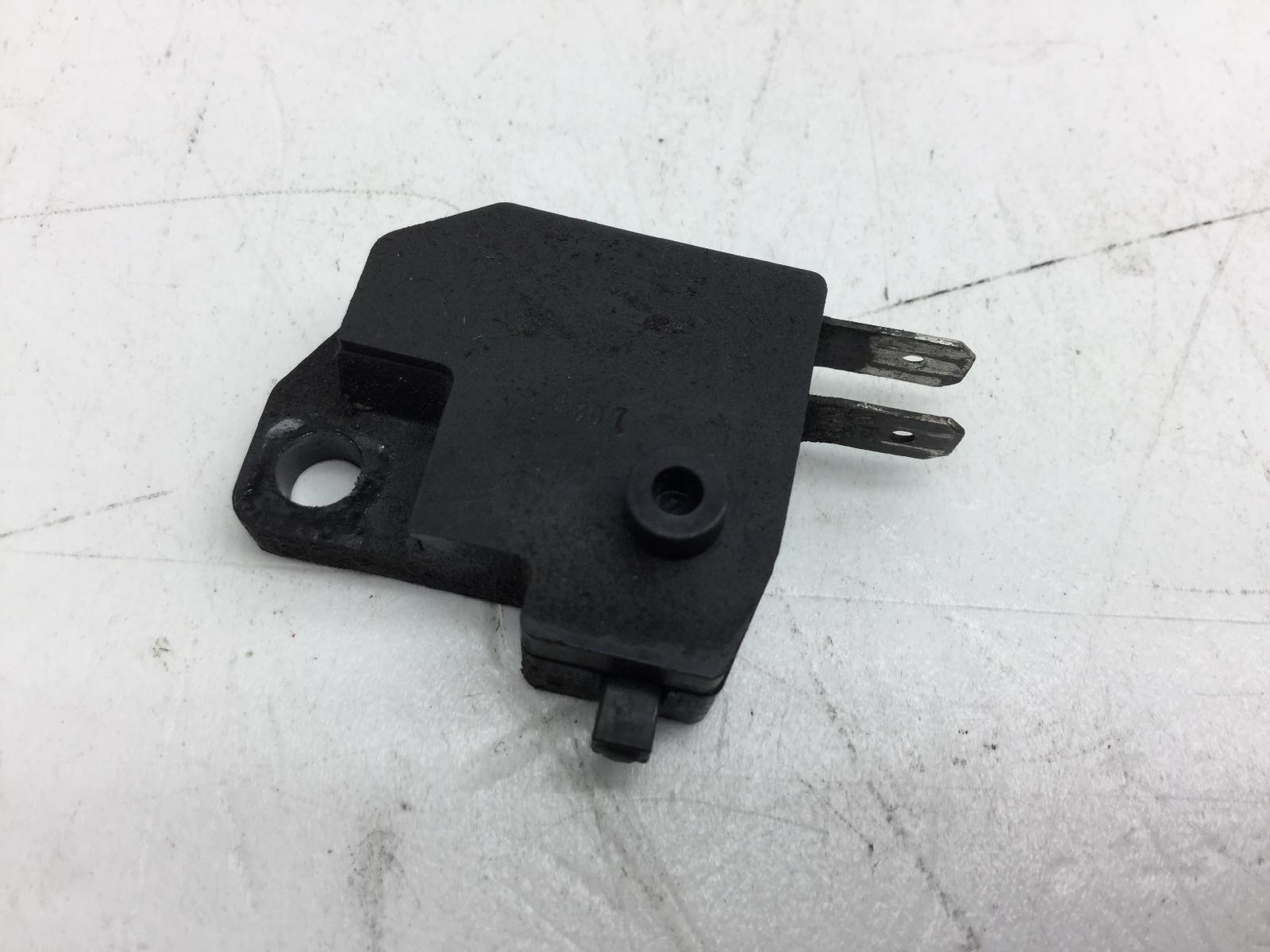 Suzuki intruder vl 125 57460-14j01-000 interruttore micro stop anteriore 2000 2001 a4121