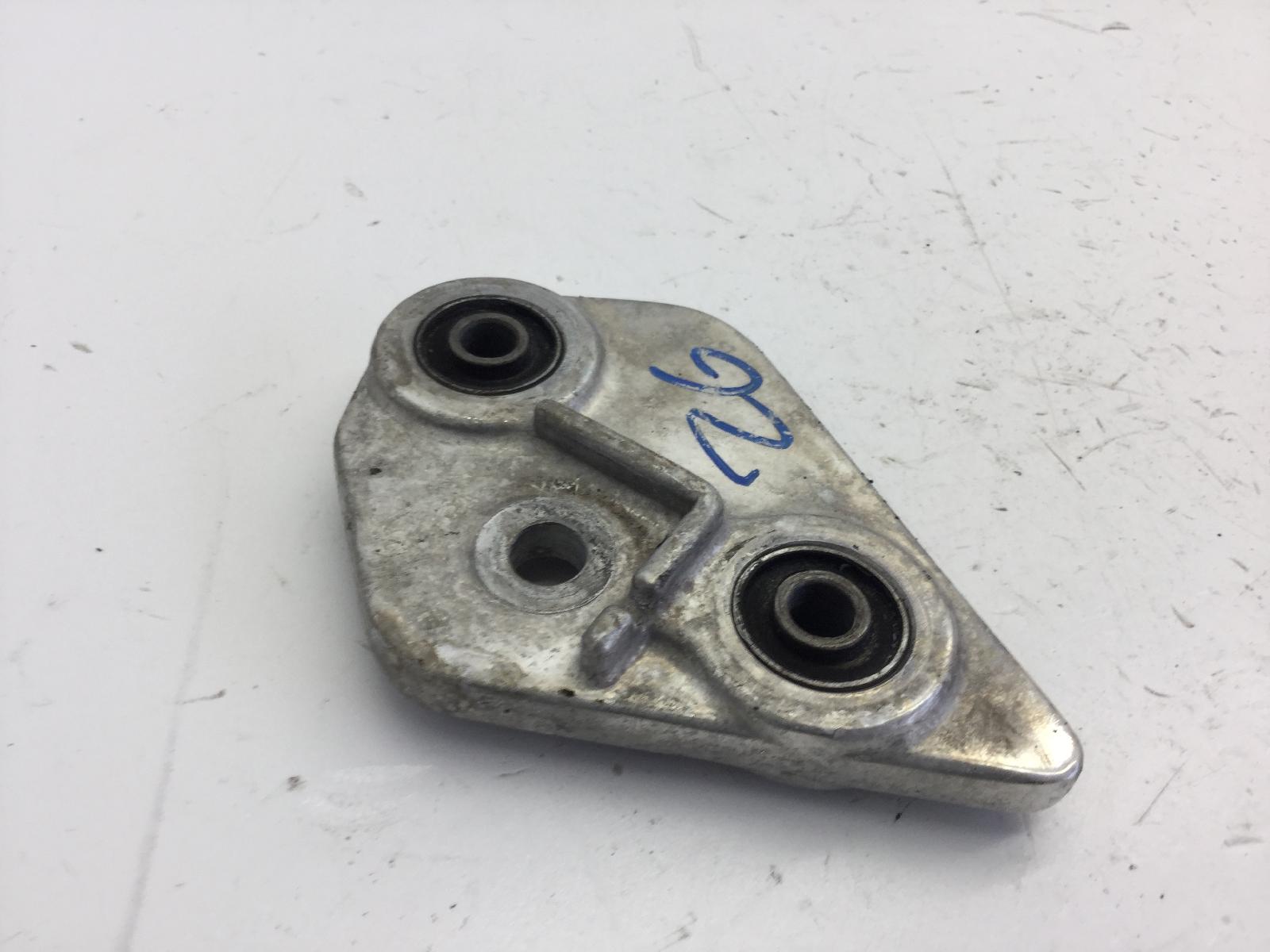 Yamaha tdm 850 supporto pedana anteriore sinistra 2000 2001 4tx00