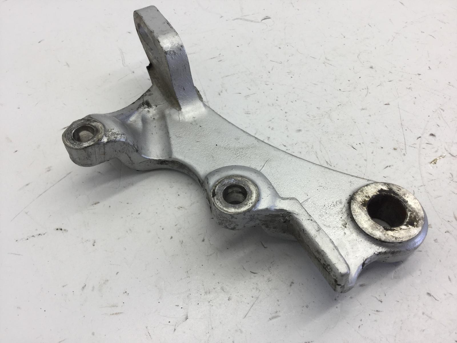Yamaha tdm 850 staffa supporto pinza freno posteriore 2000 2001 4tx00